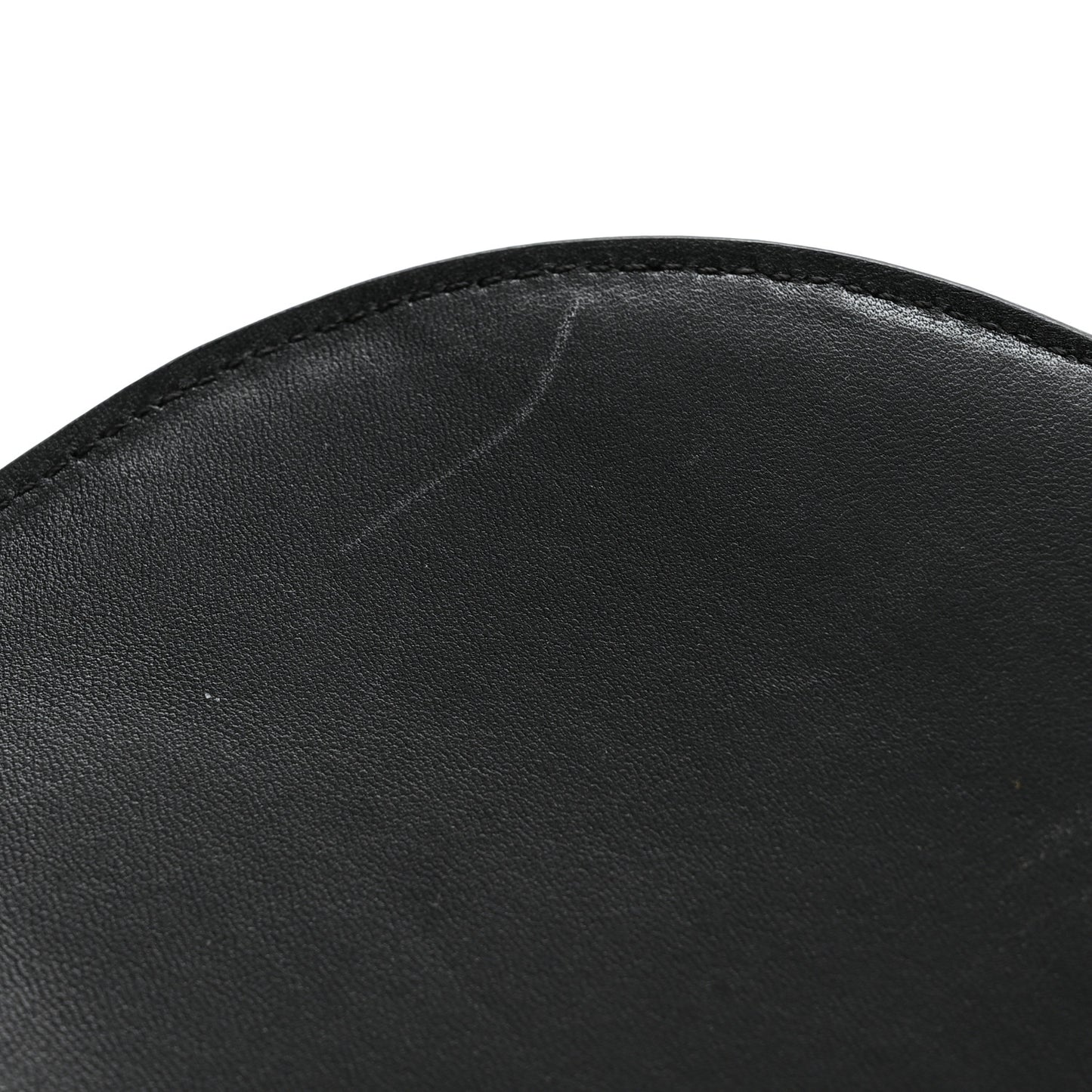 Grained Calfskin Medium Trotteur Black