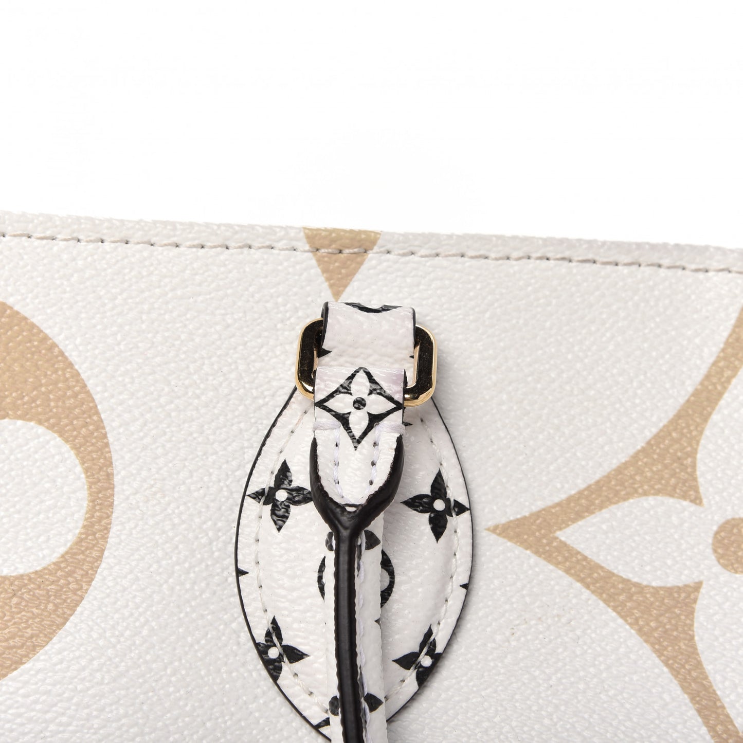 Monogram Giant Onthego GM Kaki Beige