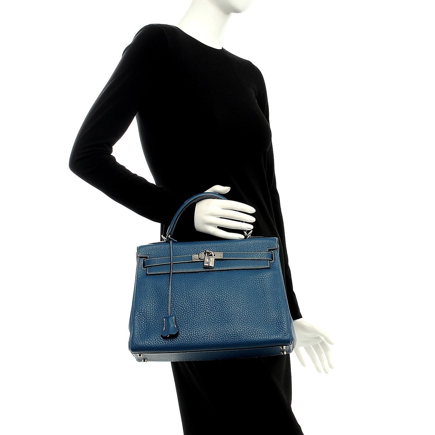 Taurillon Clemence Kelly Retourne 32 Blue Jean