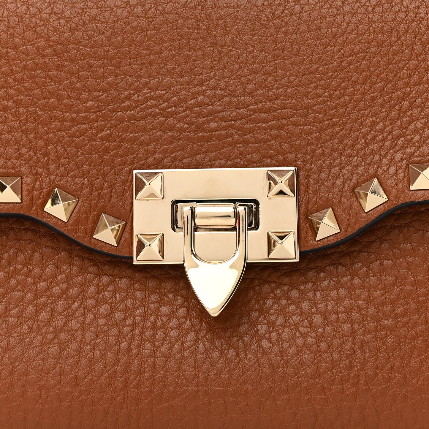 Pebbled Calfskin Medium Rockstud Flip Lock Crossbody Bag Saddle Brown