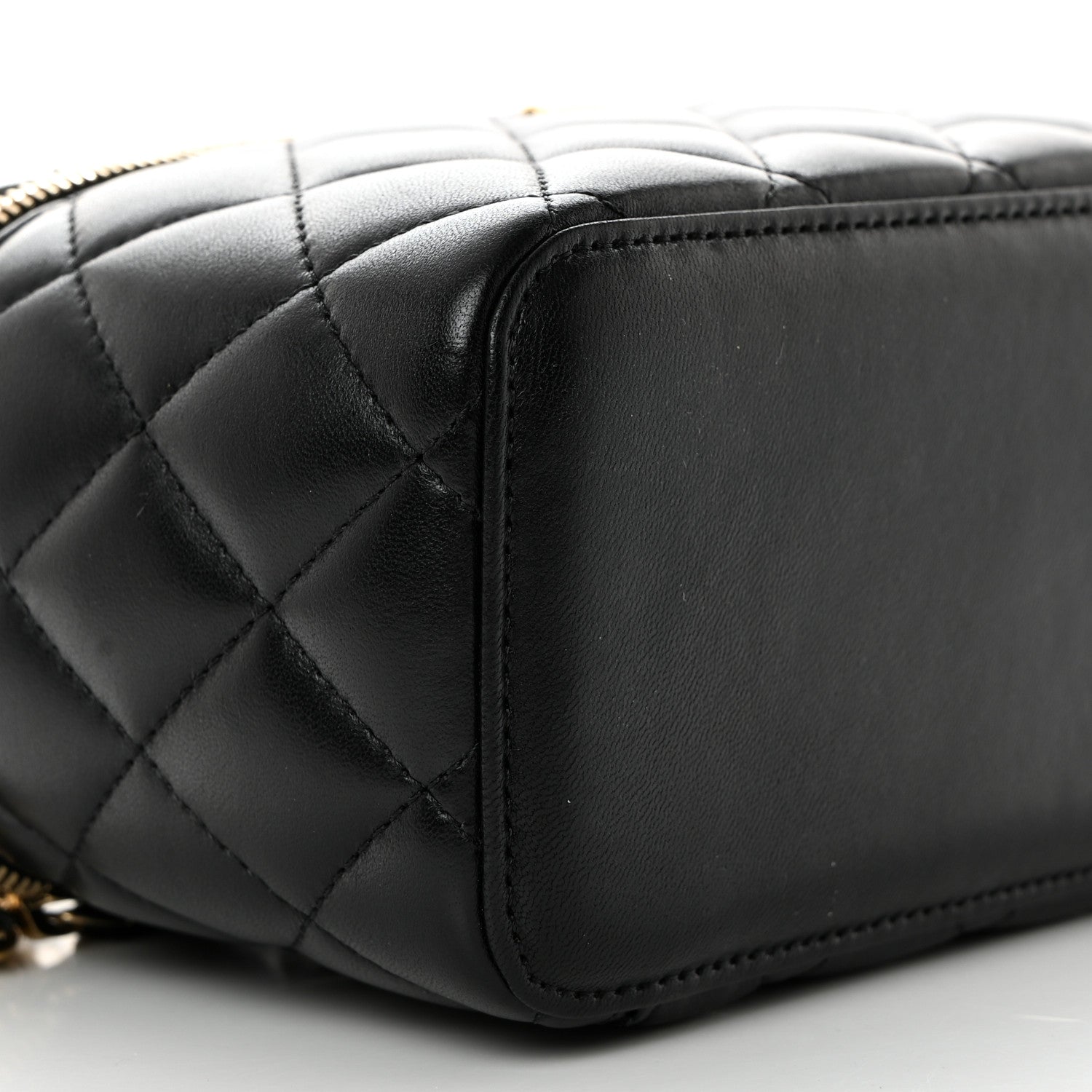 Chanel Lambskin Quilted Pearl Crush Small Vanity Case With Chain Black 9 of 10