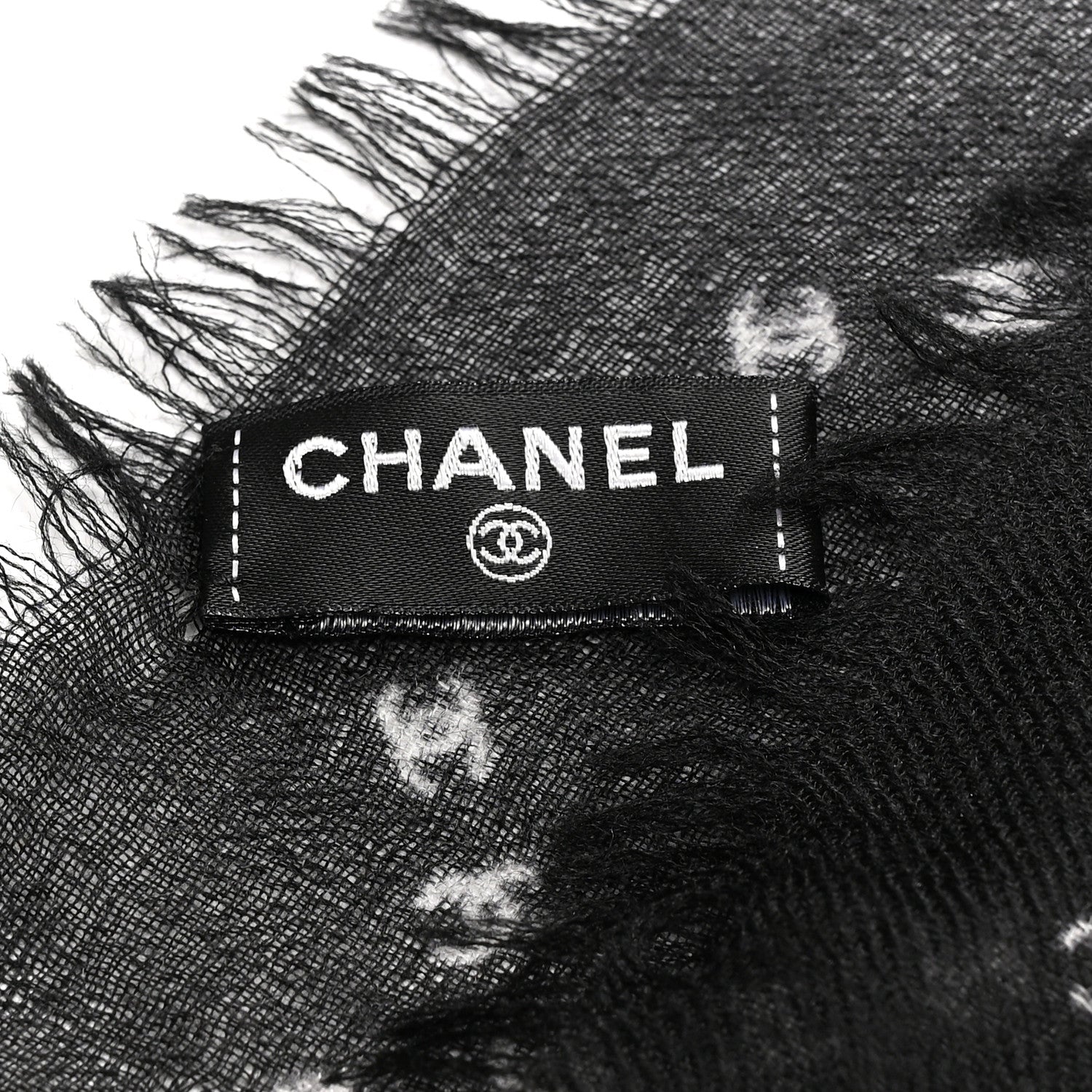 Chanel Cashmere Quilted CC Logo Scarf Black 1872789 – FASHIONPHILE