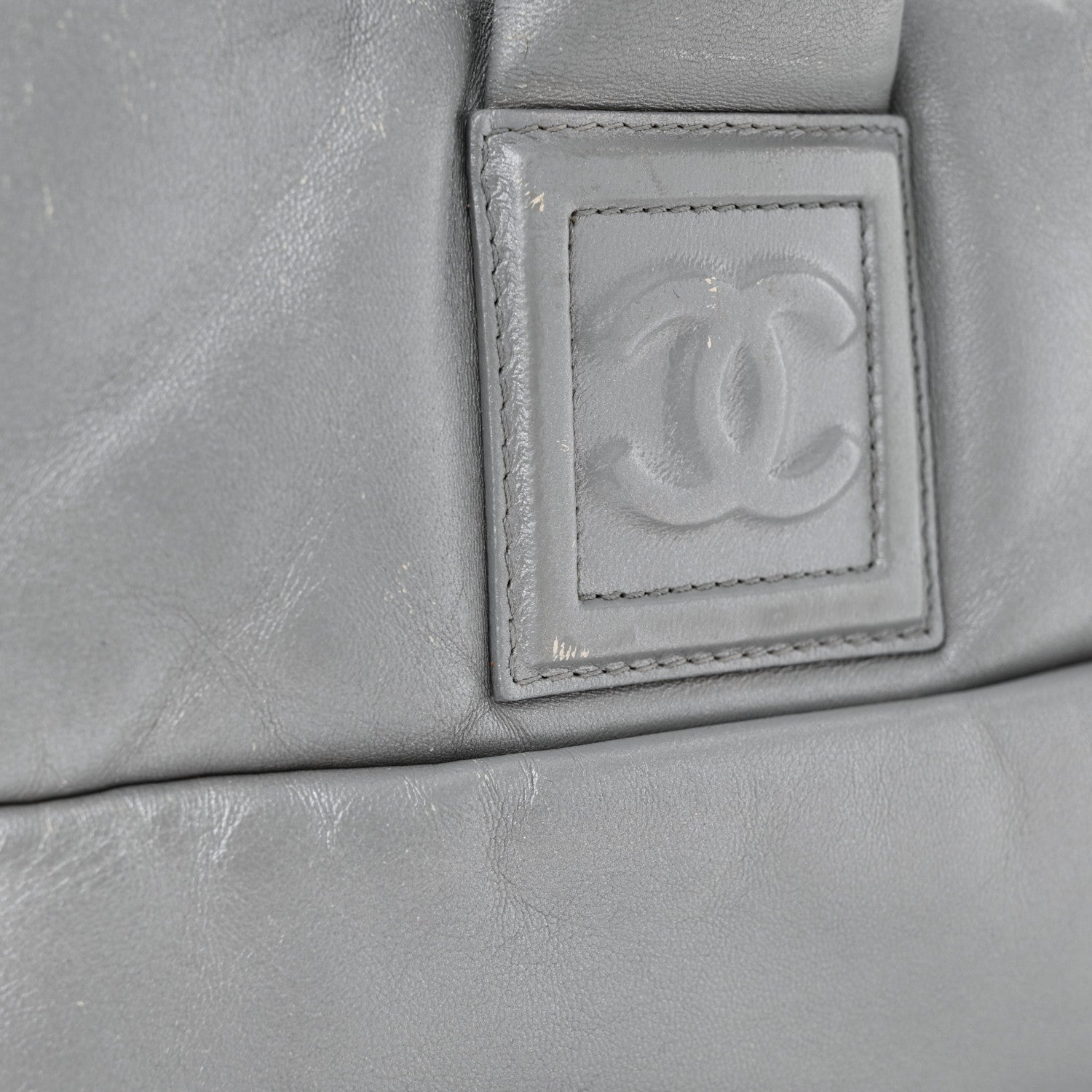 Chanel Metallic Lambskin Quilted Small Coco Cocoon Reversible Tote Light Grey 14 of 23