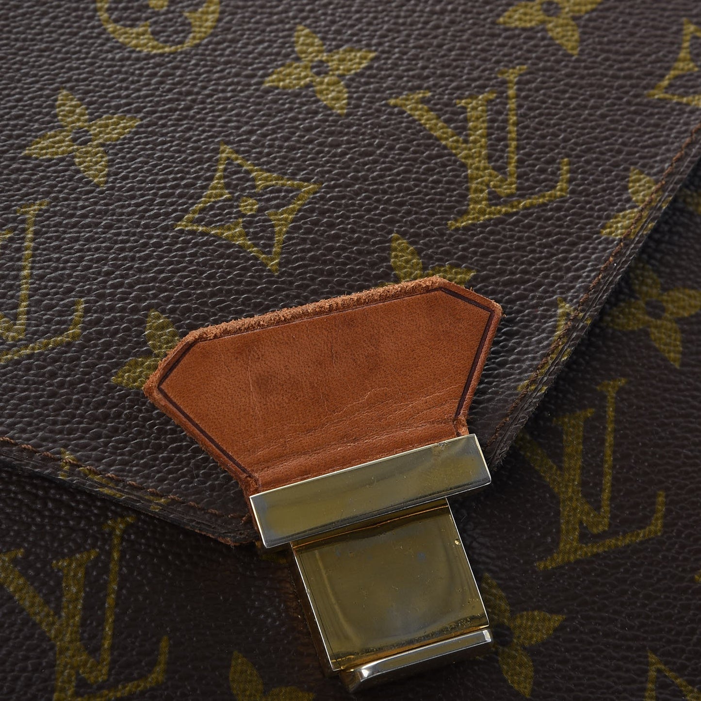 Monogram Poche Plate Envelope Clutch MM