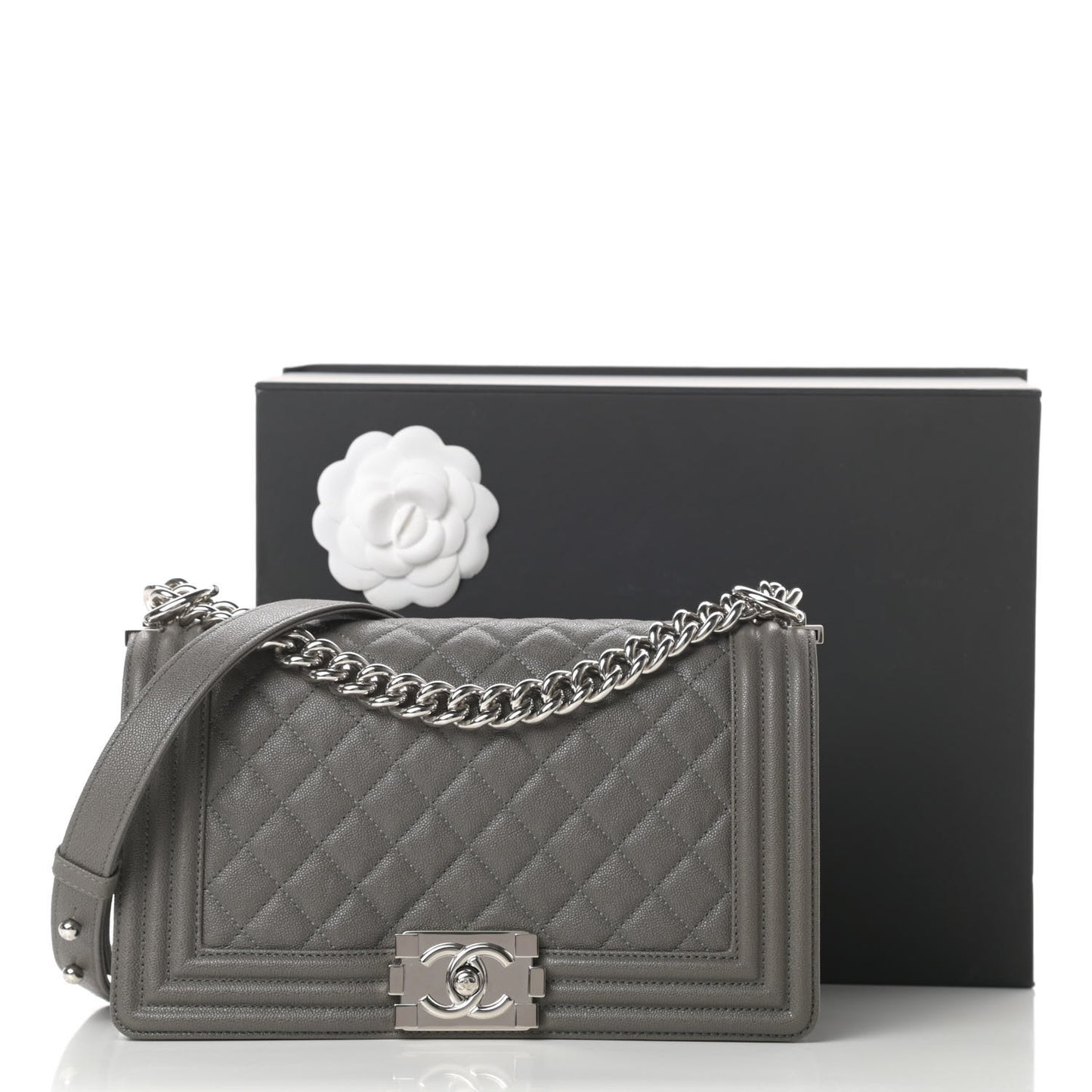 Caviar Quilted Medium Boy Flap Grey