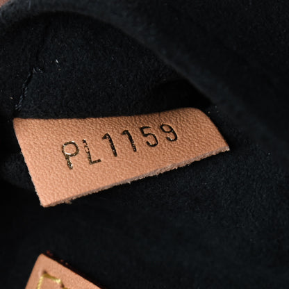 Louis Vuitton Reverse Monogram Giant Boite Chapeau Souple 9 of 9