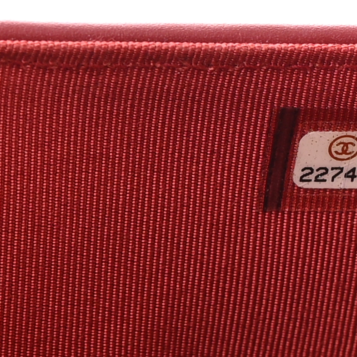 Caviar Quilted Yen Wallet Red