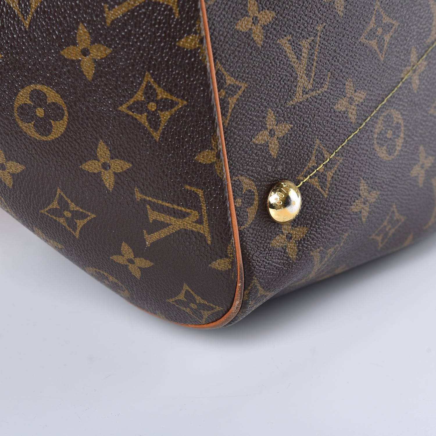Louis Vuitton Monogram Tivoli GM 20 of 22