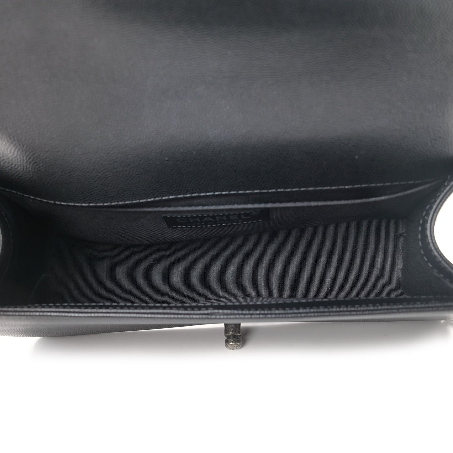 Caviar Quilted Medium Boy Flap Black