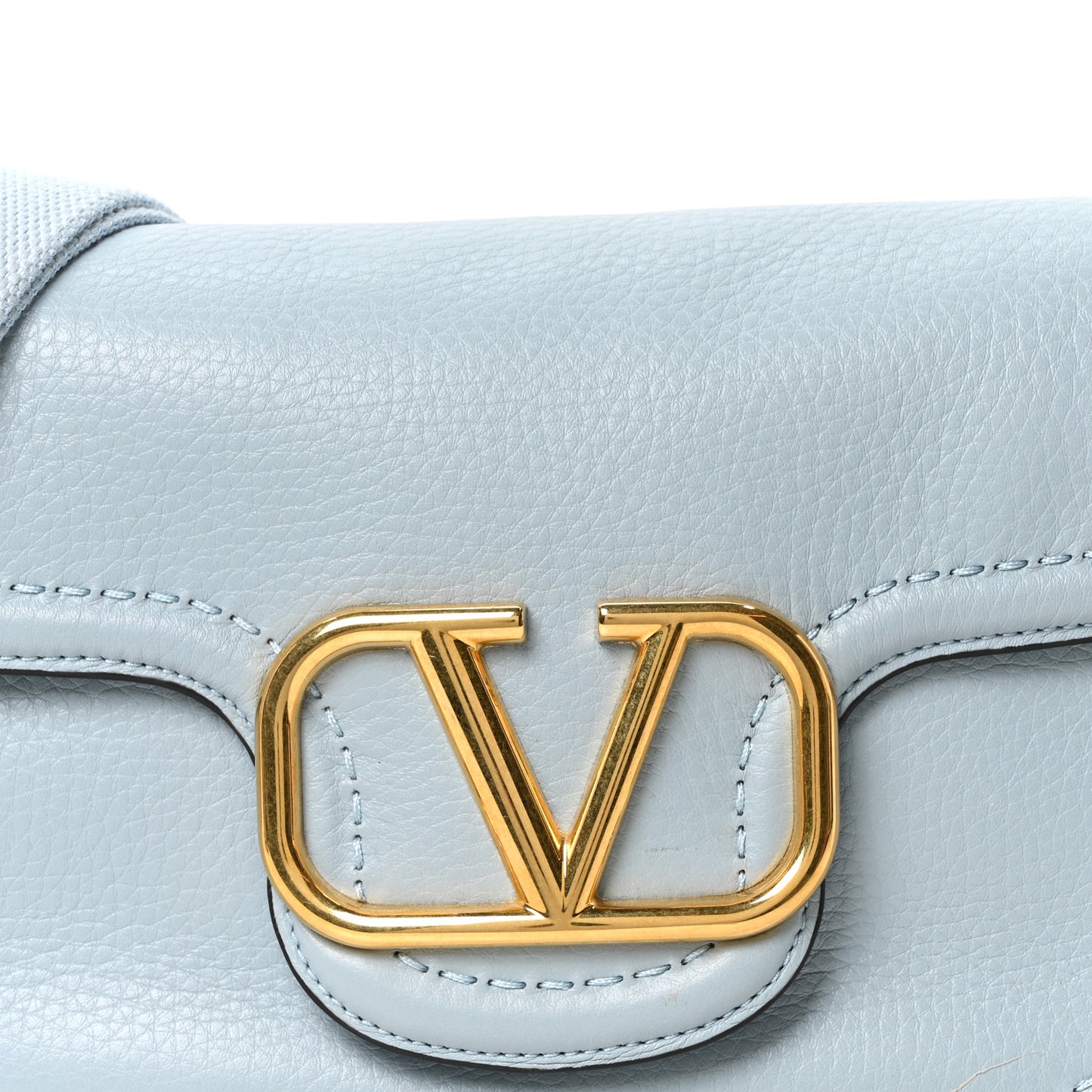 Pebbled Calfskin Vlogo Small Top Handle Shoulder Bag Blu Porcellana