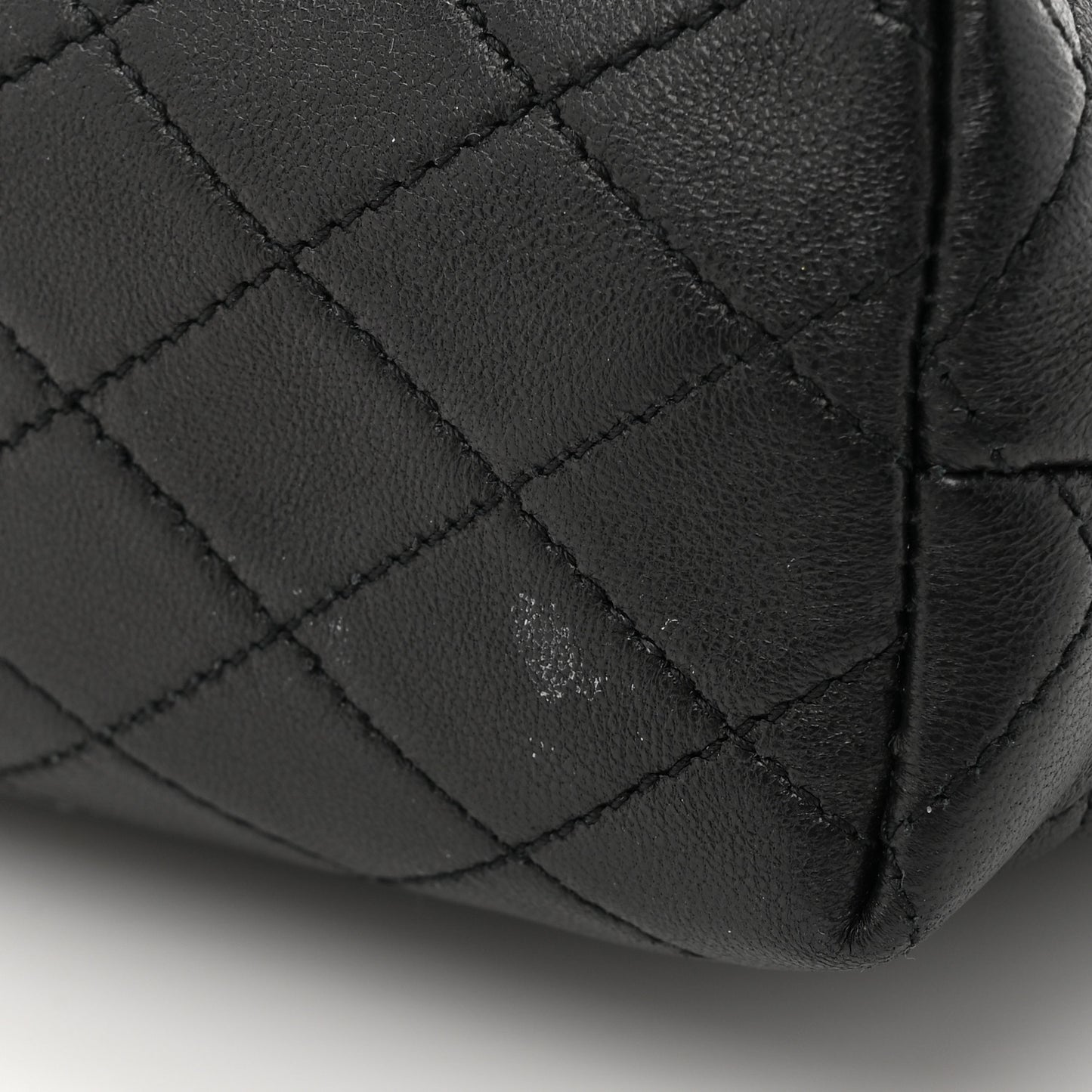 Lambskin Quilted Gaby Cosmetic Pouch Black