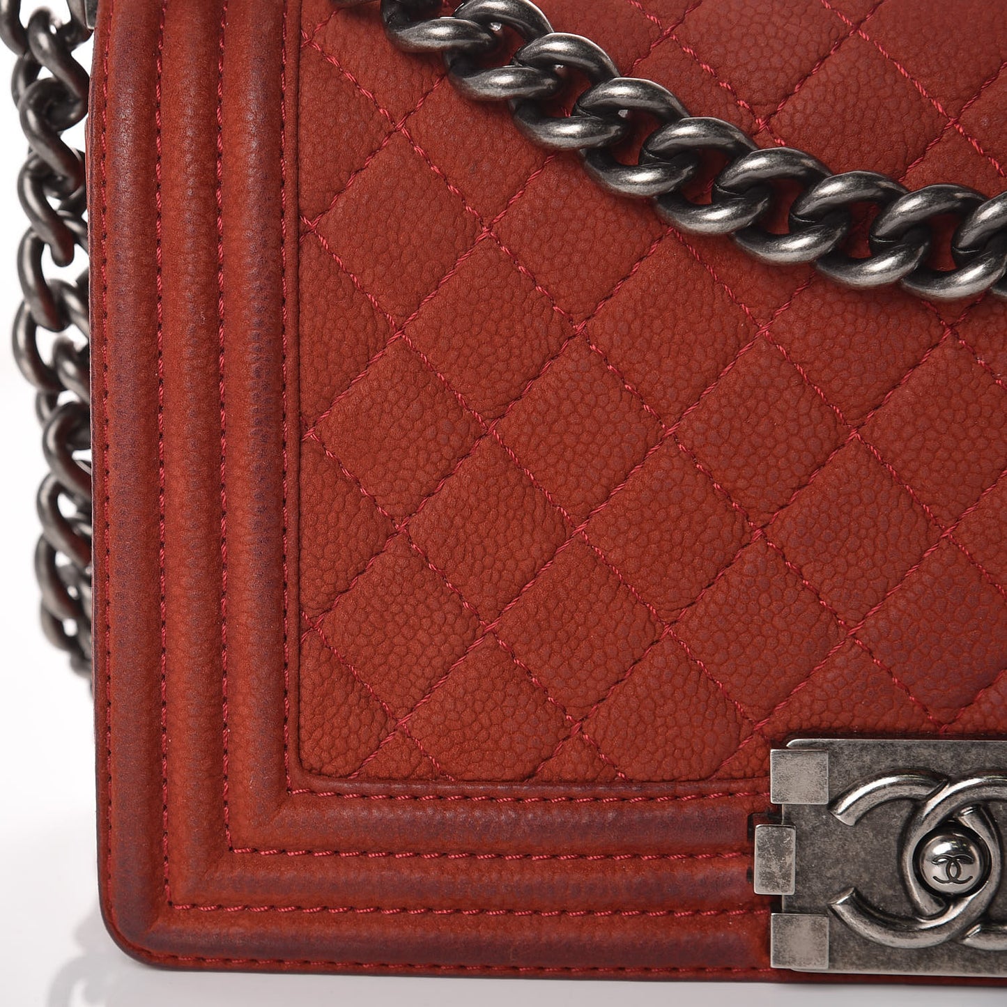 Iridescent Caviar Quilted Medium Boy Flap Red