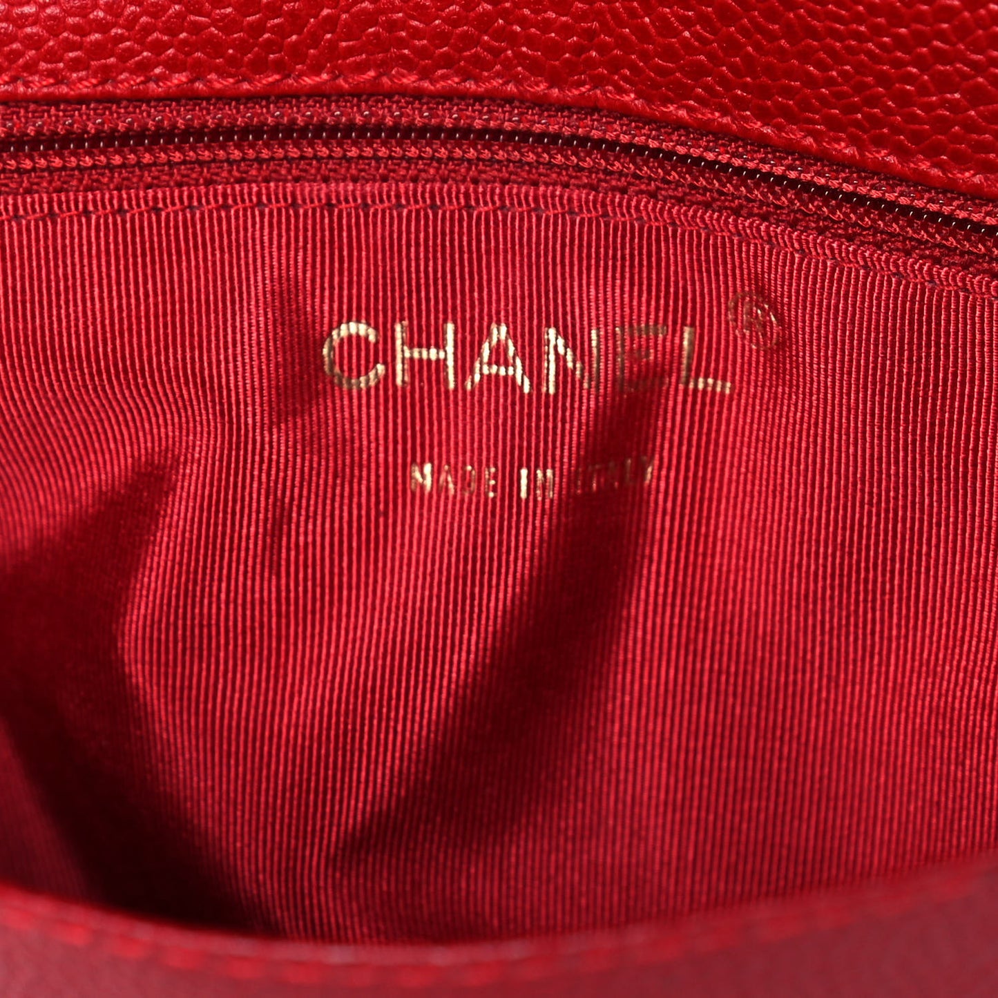 Caviar CC Shoulder Bag Red