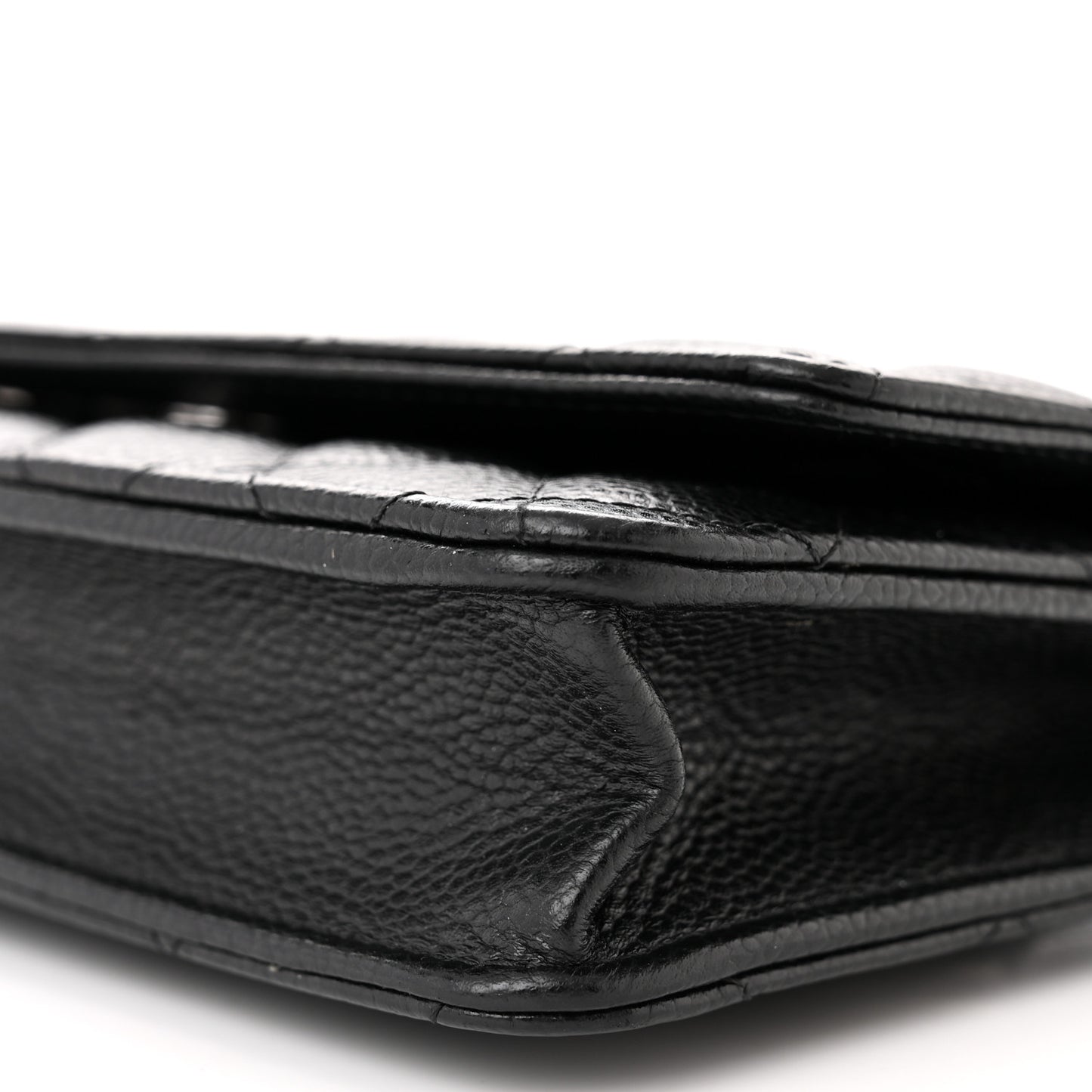 Caviar Quilted Wallet on Chain WOC Black