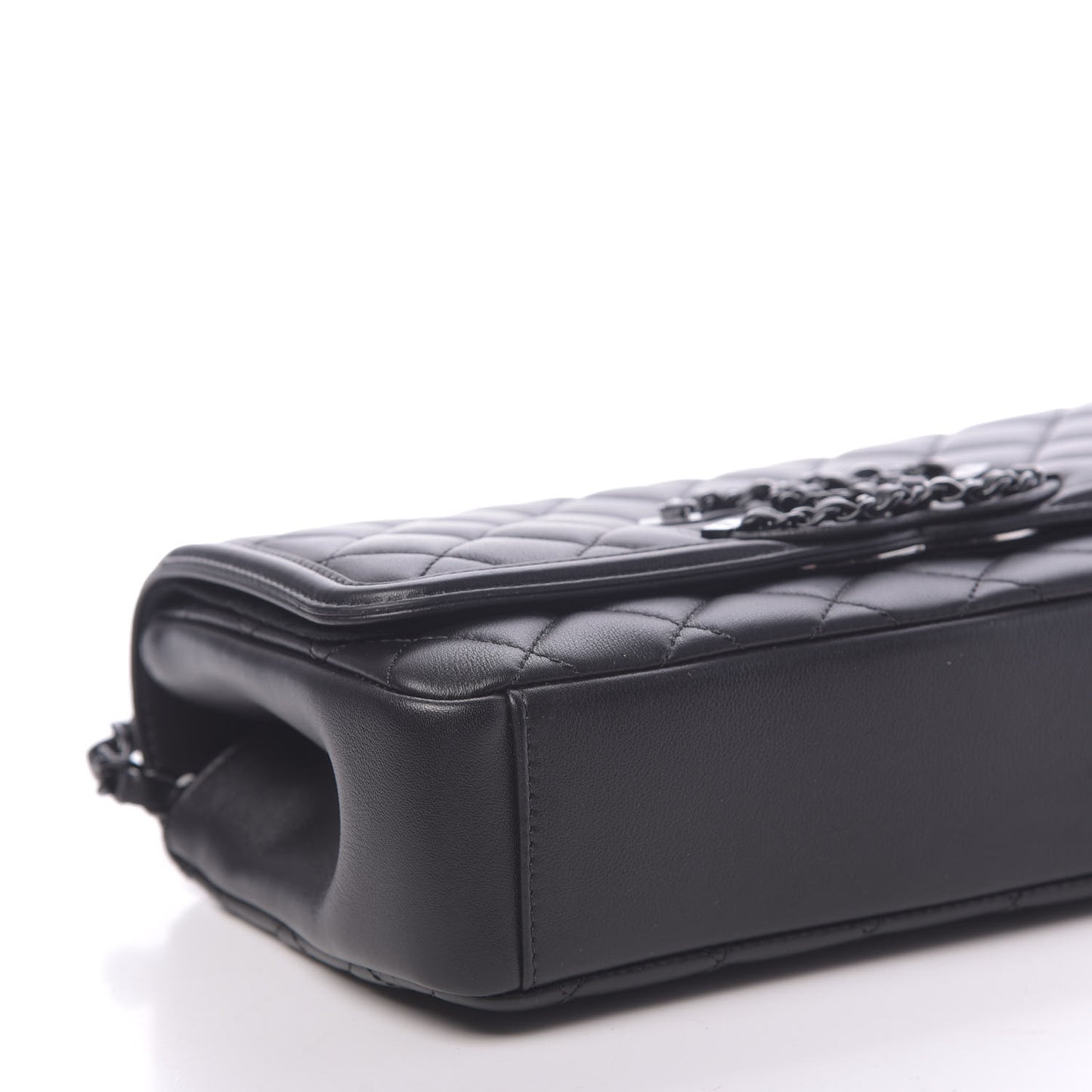 Calfskin Quilted Medium CC Filigree Flap Black