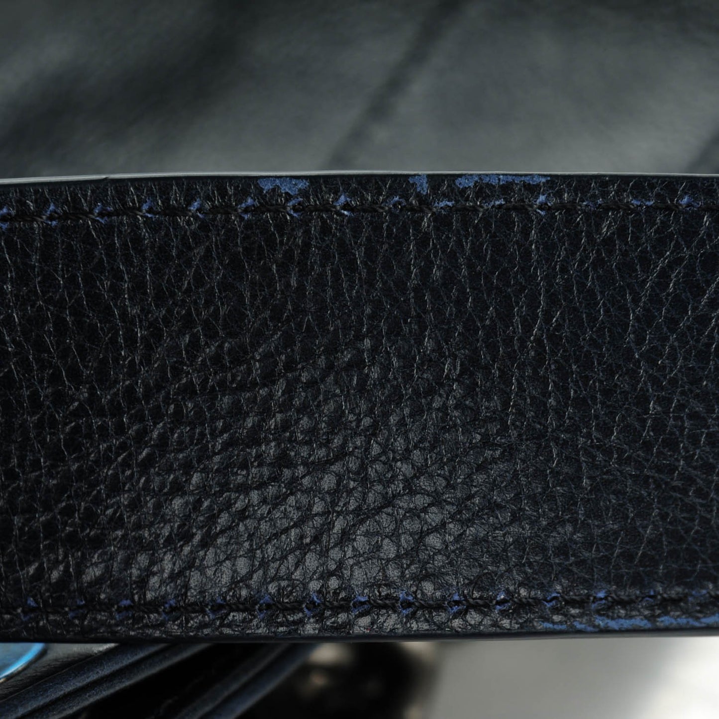 Calfskin Oser Sans Poser Messenger Dark Navy