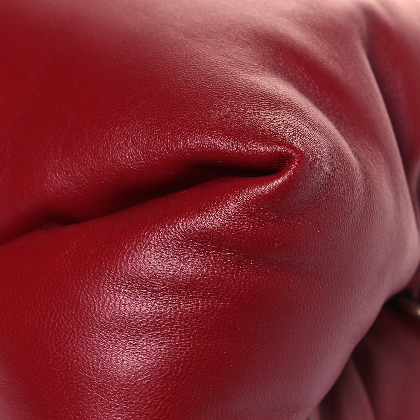 Lambskin Puffy Chain Tobo Bag Red
