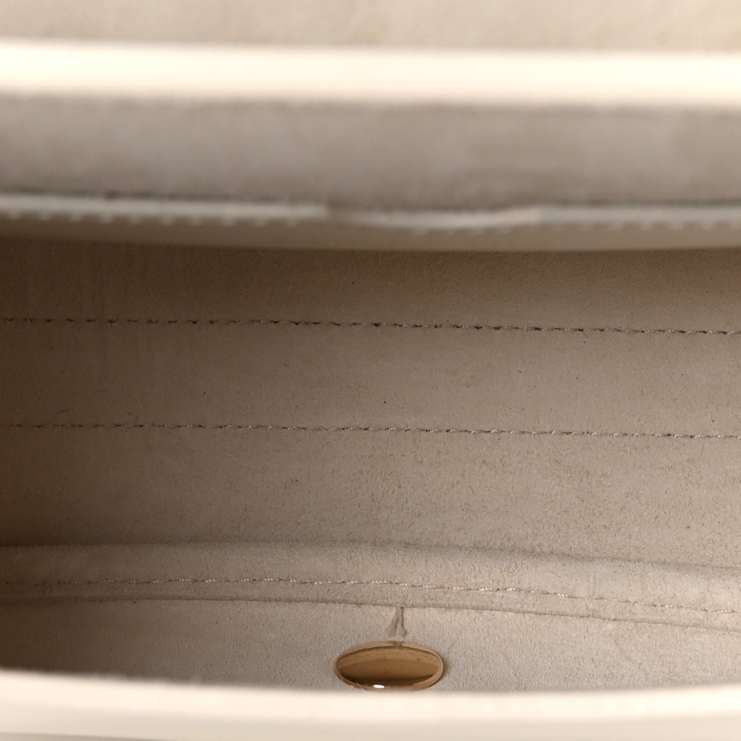 Box Calfskin Medium Bobby Flap Latte
