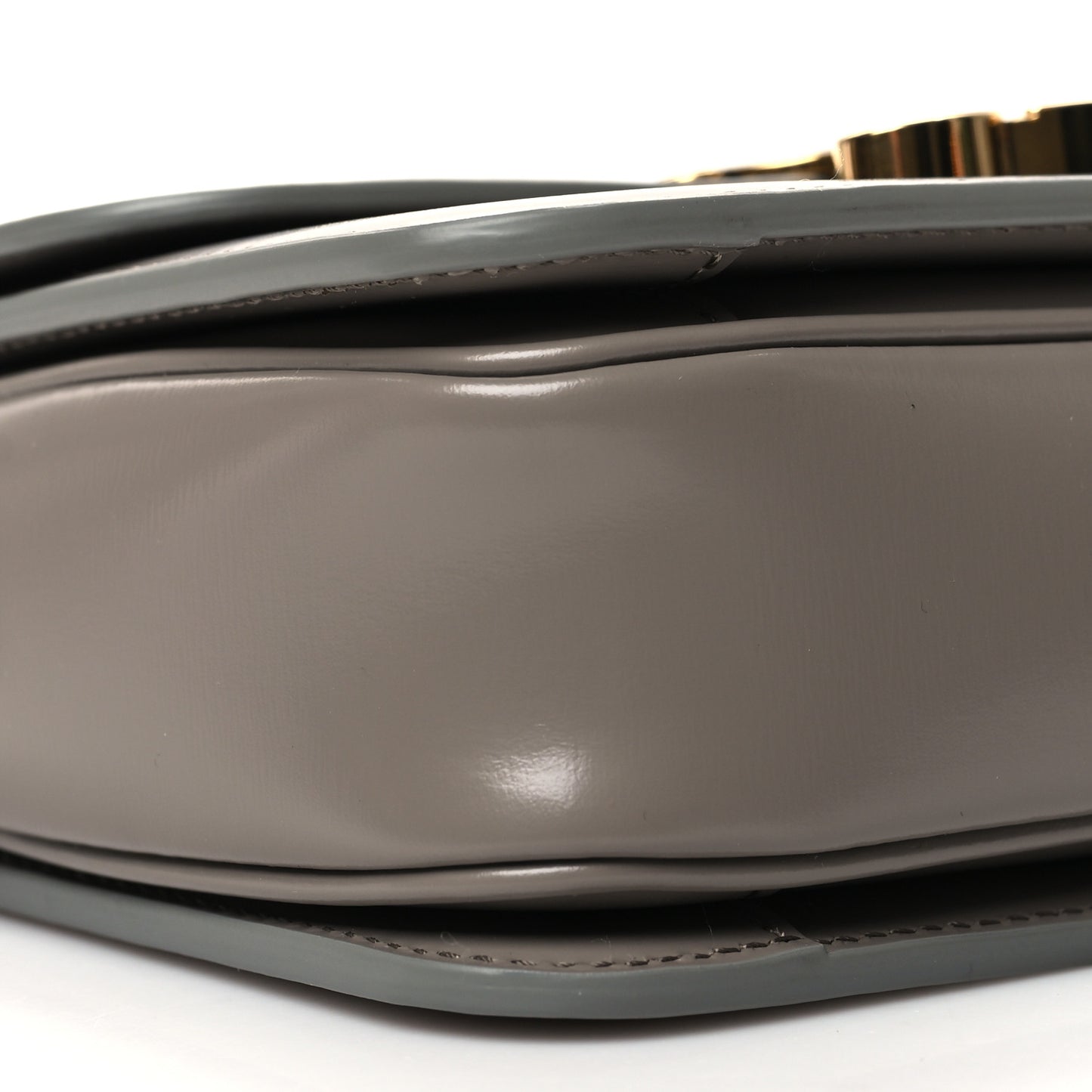 Shiny Calfskin Teen Triomphe Pebble
