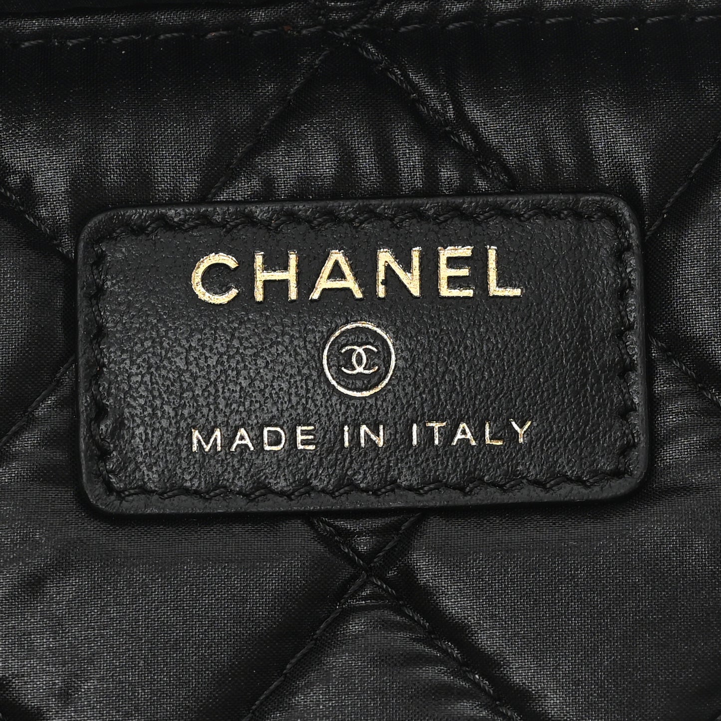 Caviar Quilted Large Vanity Pouch Black