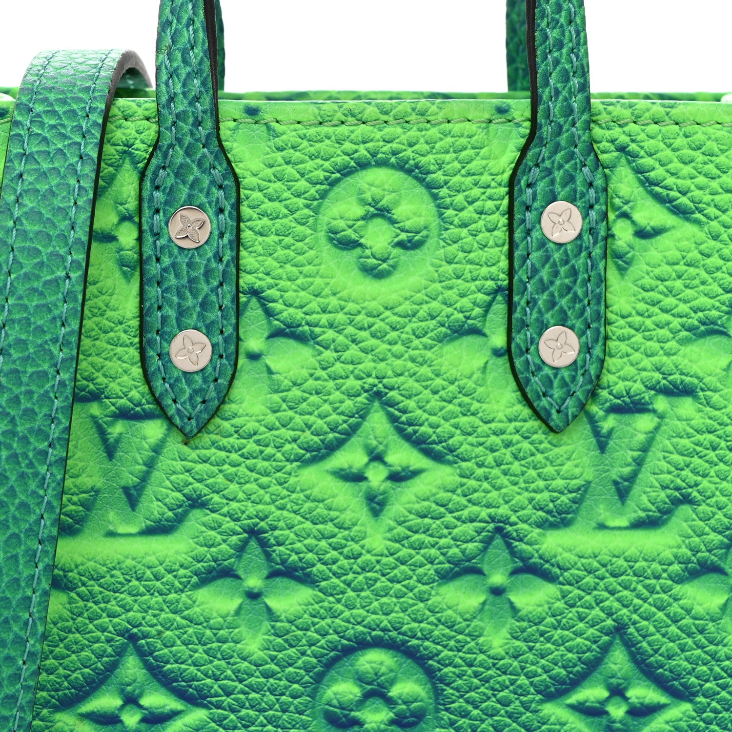 Louis Vuitton Taurillon Illusion Sac Plat XS Bleu Vert 7 of 9