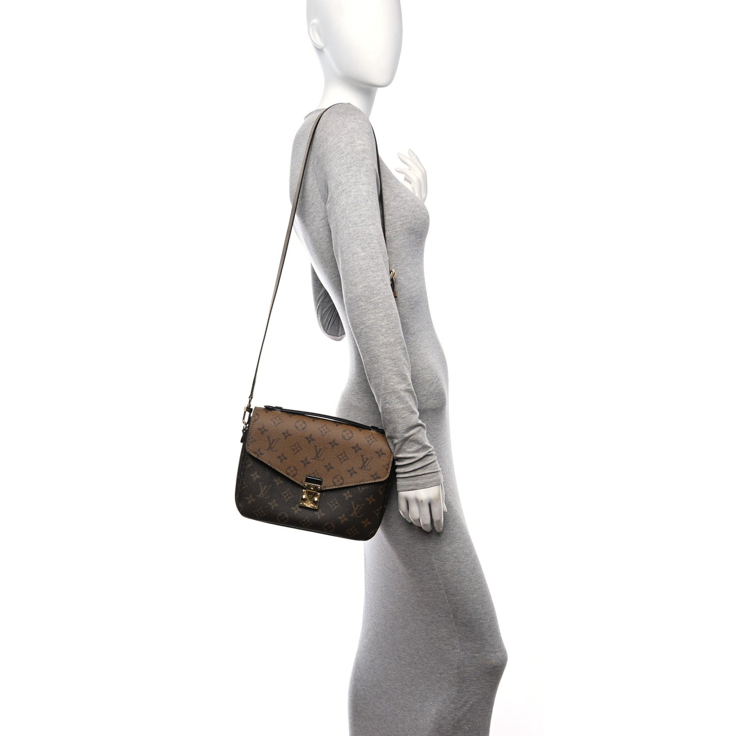 Reverse Monogram Pochette Metis