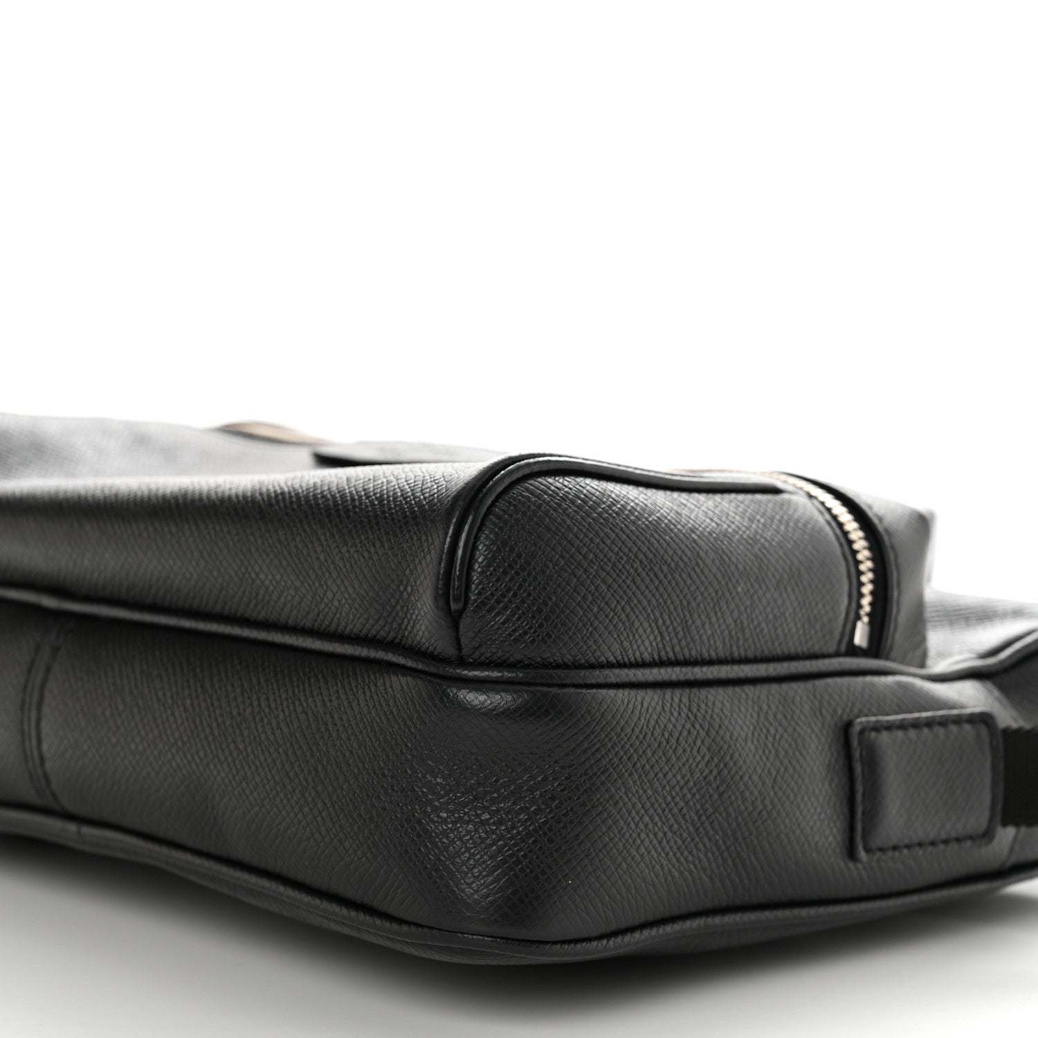 Louis Vuitton Taiga Outdoor Messenger PM Black 10 of 10