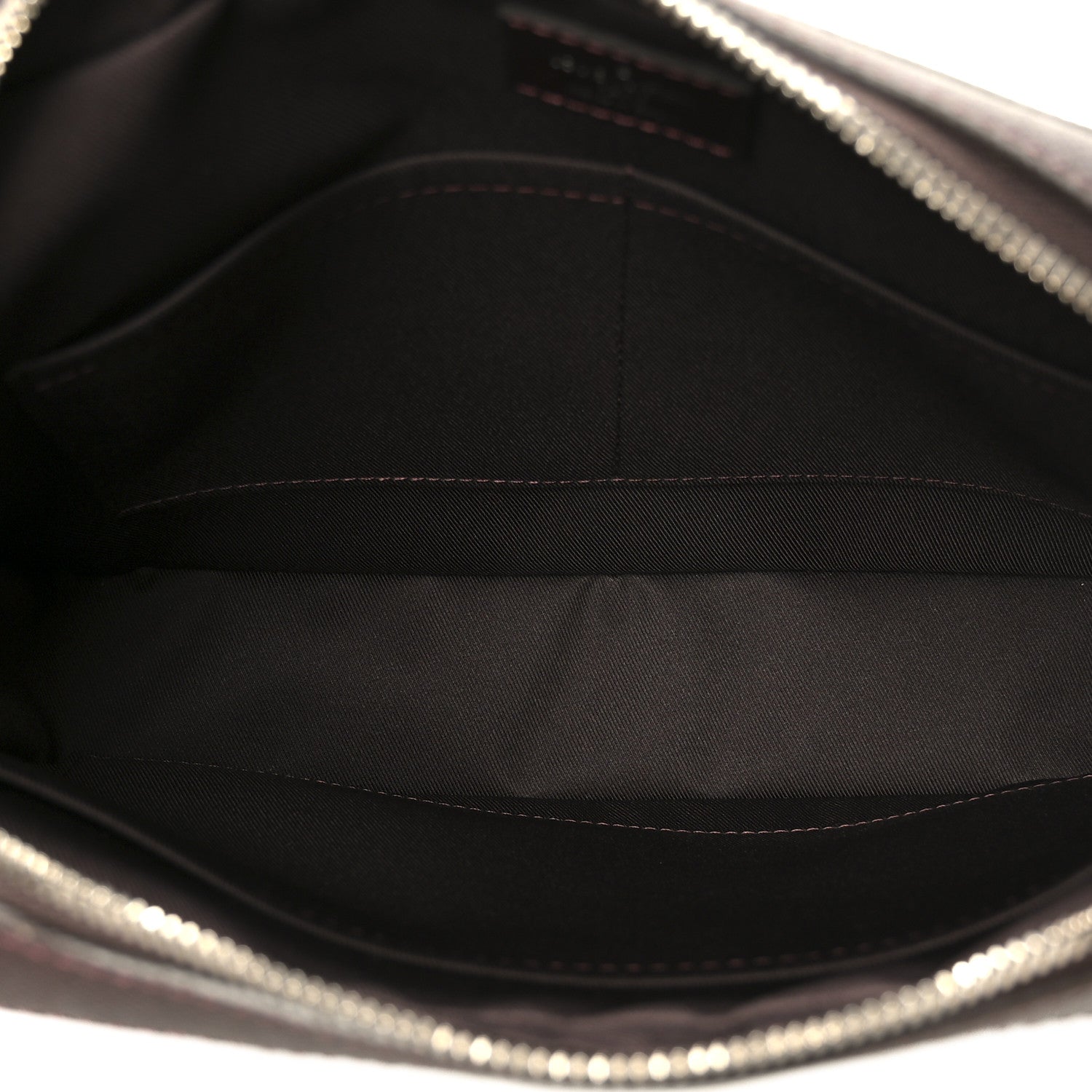 Louis Vuitton Taiga Anton Messenger PM Acajou 5 of 10