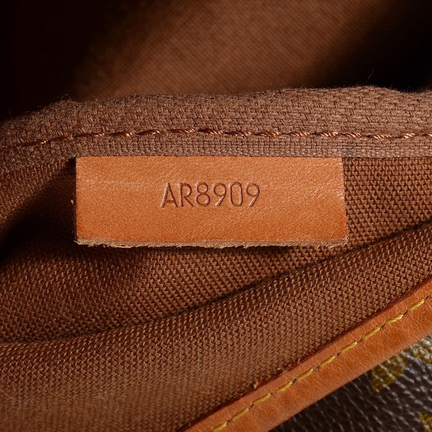 Monogram Saumur 43