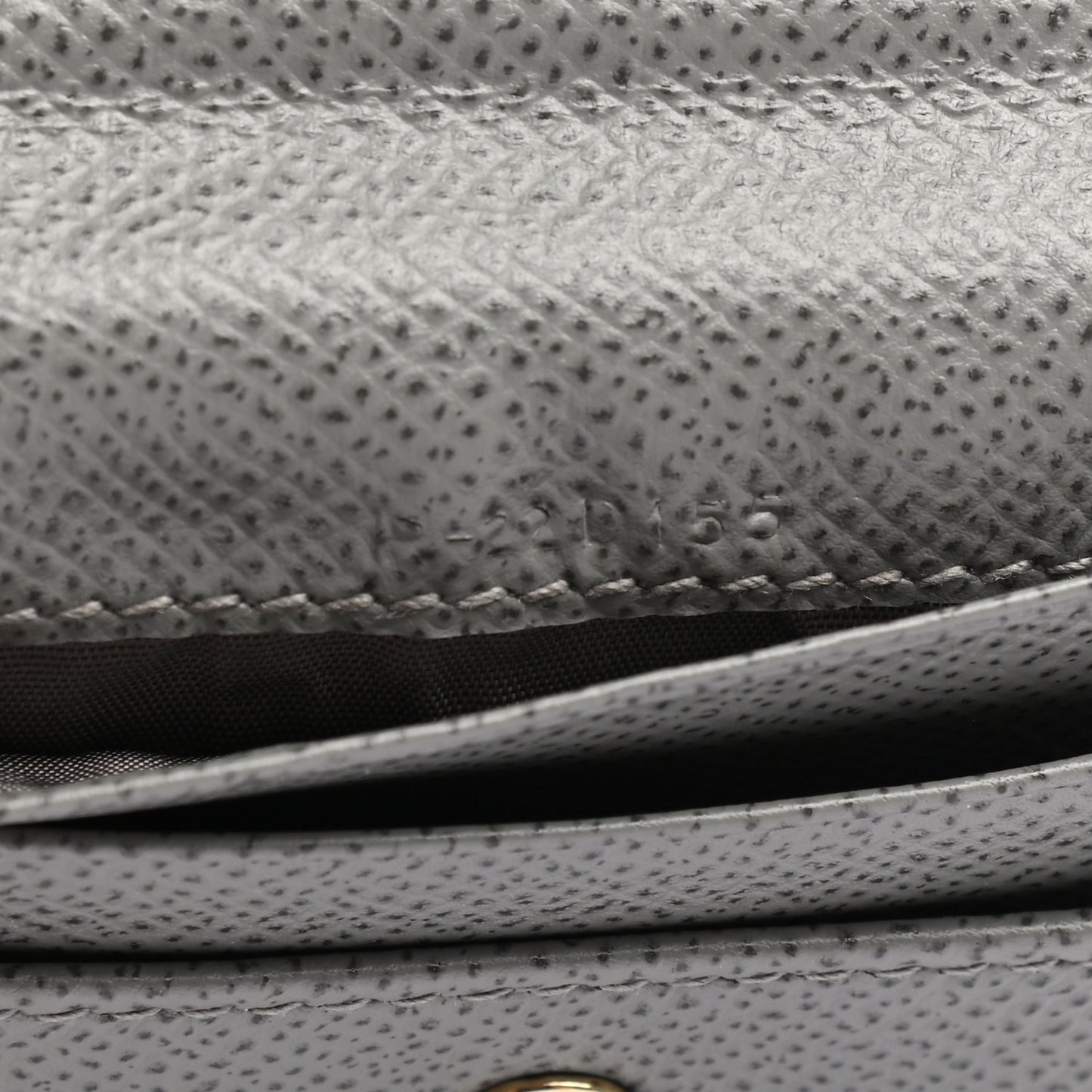Grained Calfskin Vara Bow Cardholder Pale Grey