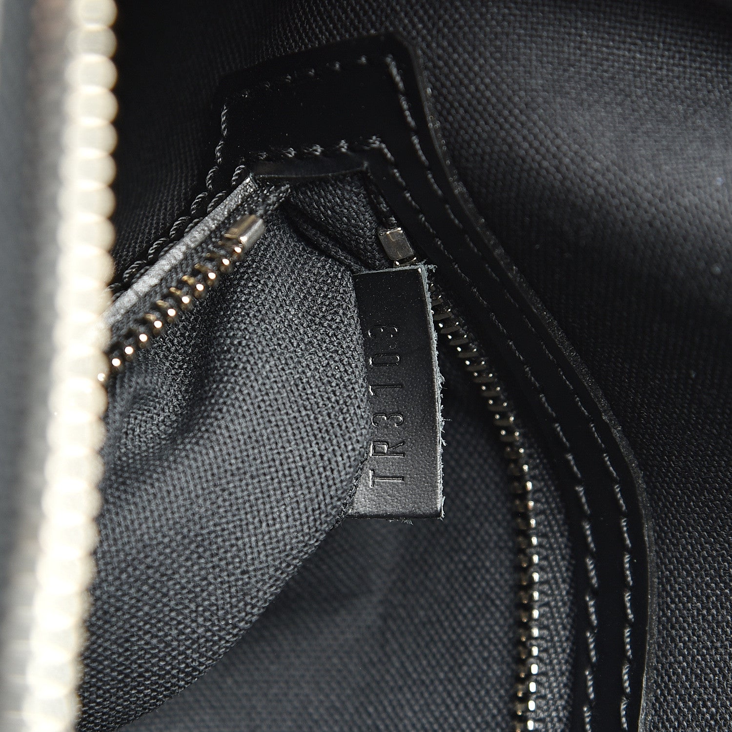 Louis Vuitton Damier Graphite Porte-Documents Voyage GM 6 of 15