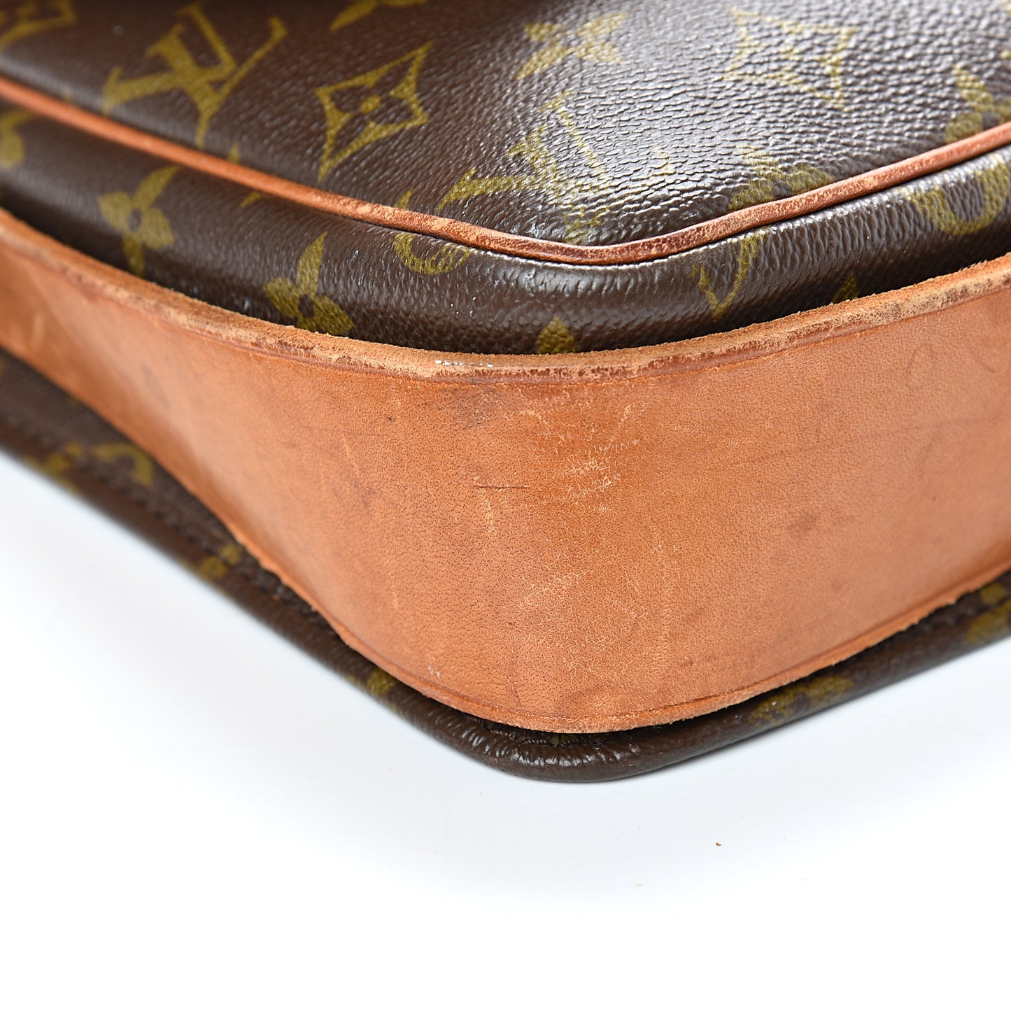 Monogram Cartouchiere 26