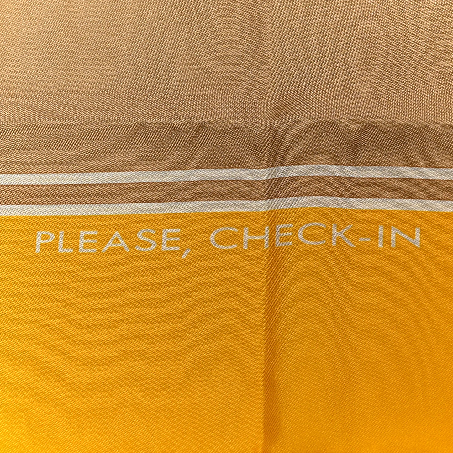 Silk Please Check In Scarf 90 Jaune D'Or Camel