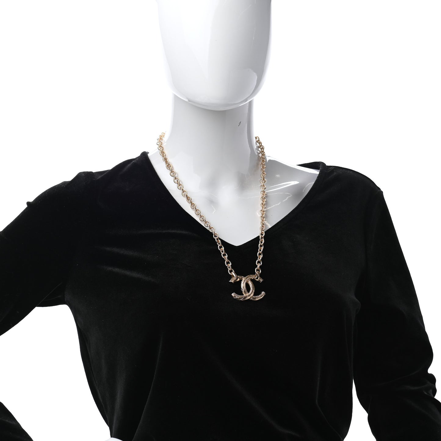 Metal Quilted CC Necklace Gold