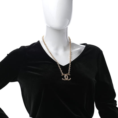 Chanel Metal Quilted CC Necklace Gold 2 of 5