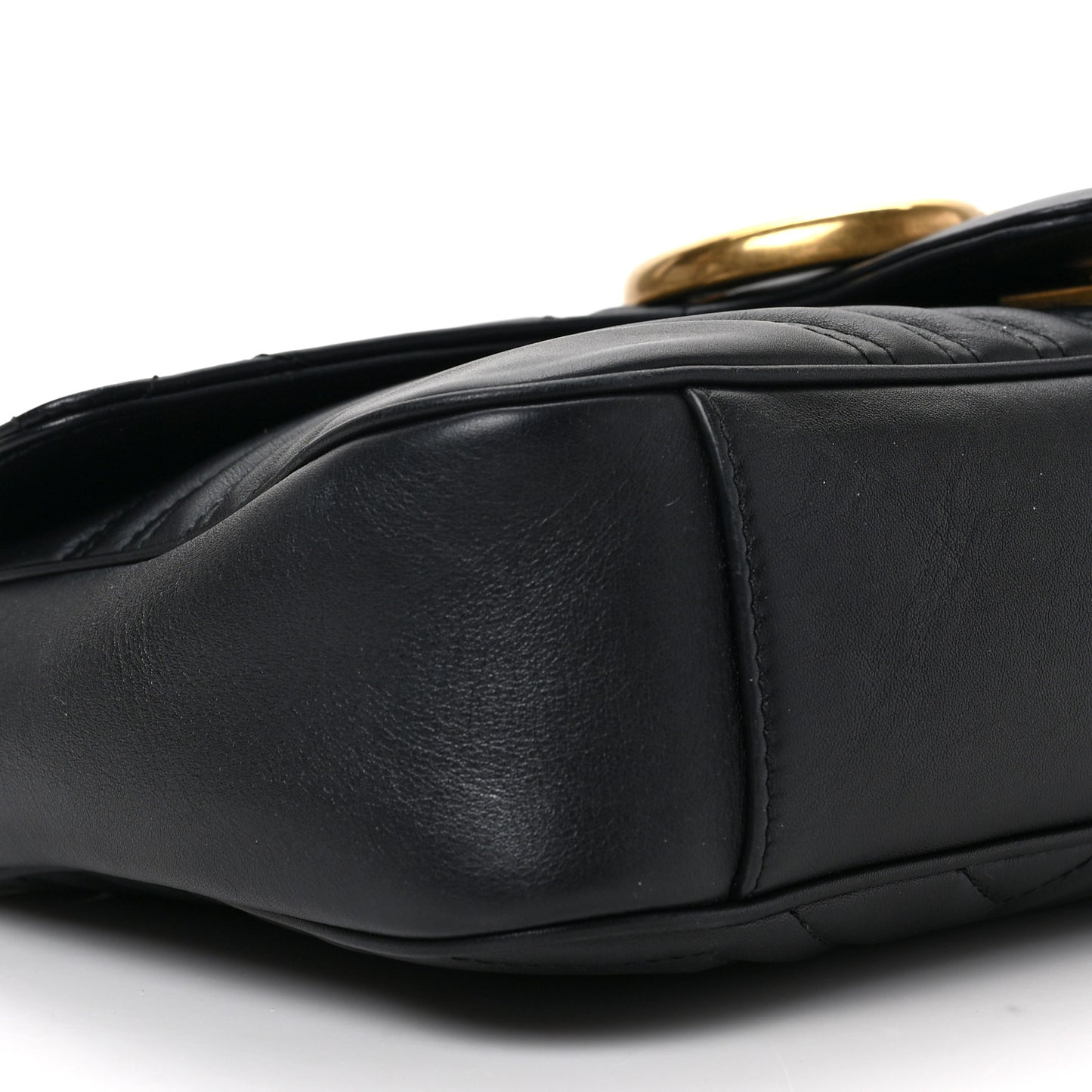Calfskin Matelasse Medium GG Marmont Shoulder Bag Black