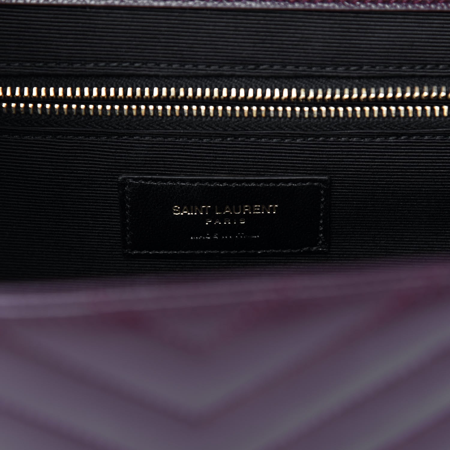 Saint Laurent Grain De Poudre Matelasse Chevron Large Monogram Satchel Rouge Legion 6 of 11