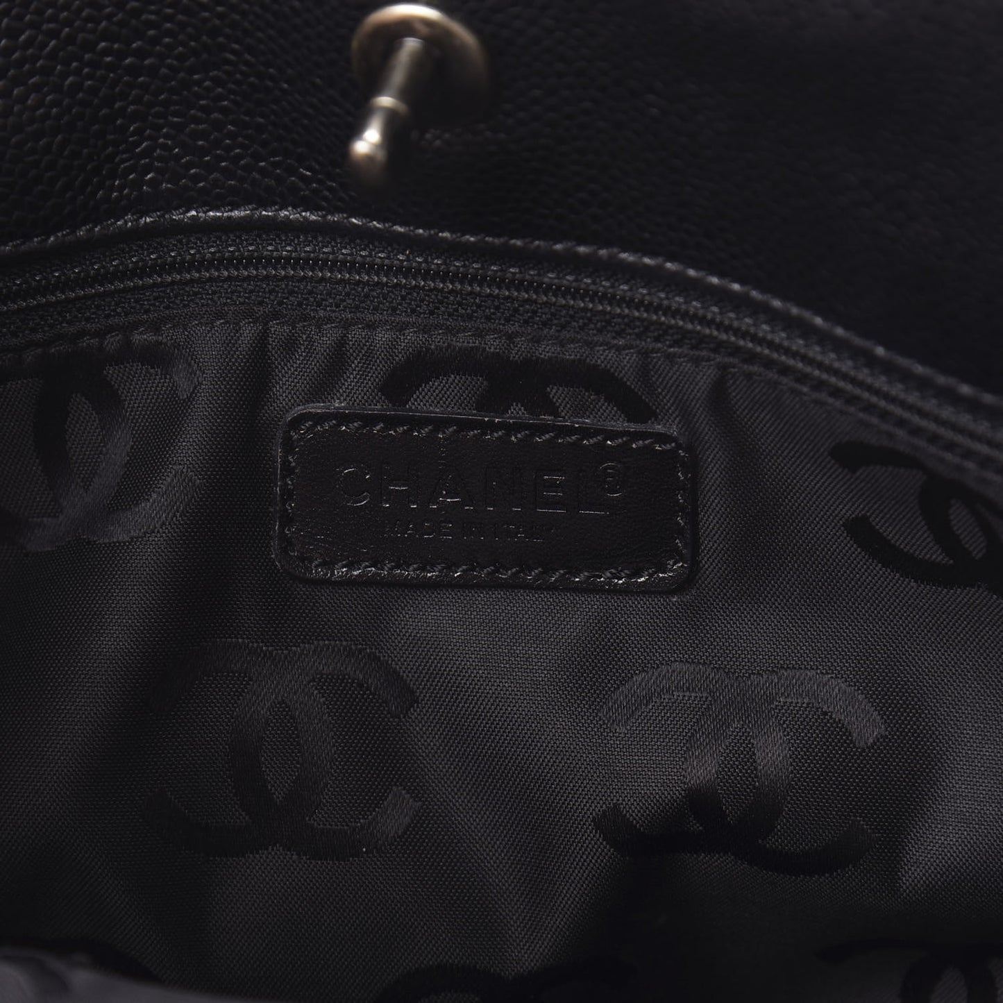 Caviar CC Tote Black