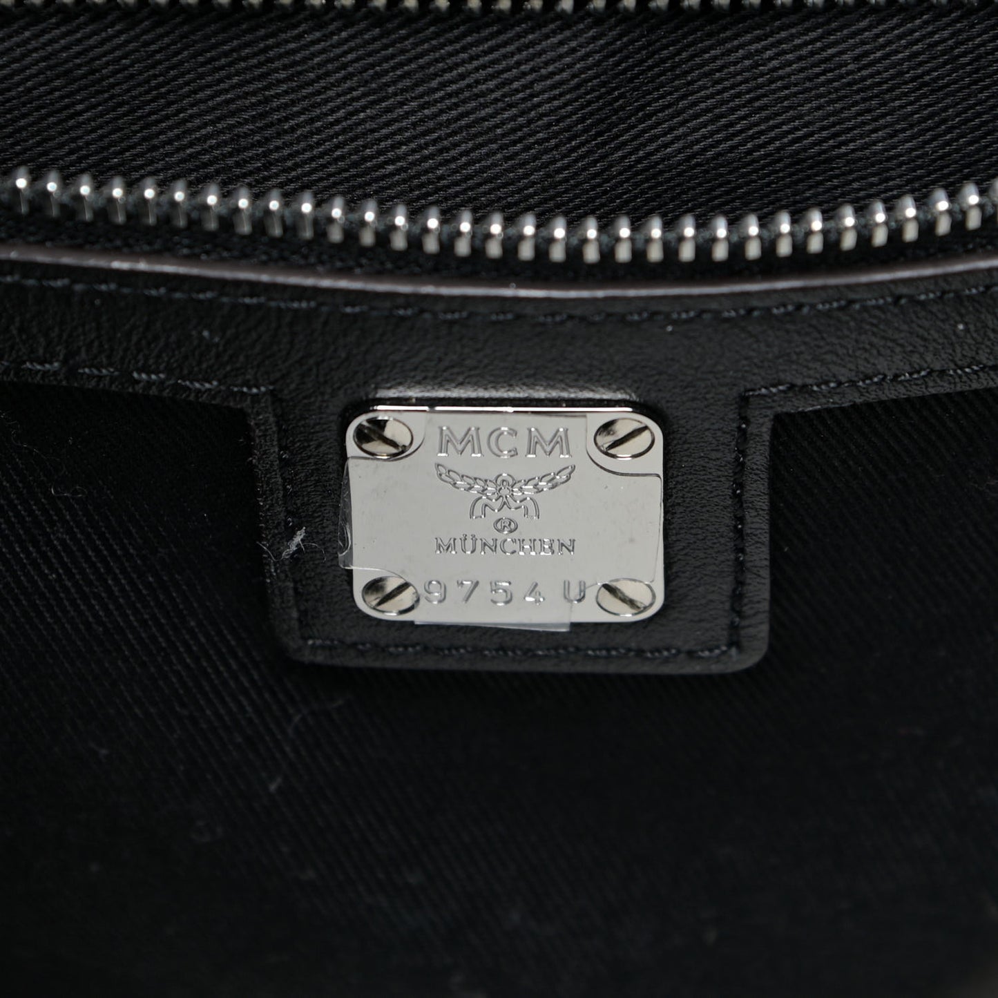 Calfskin Ottomar Medium Klara Hobo Black