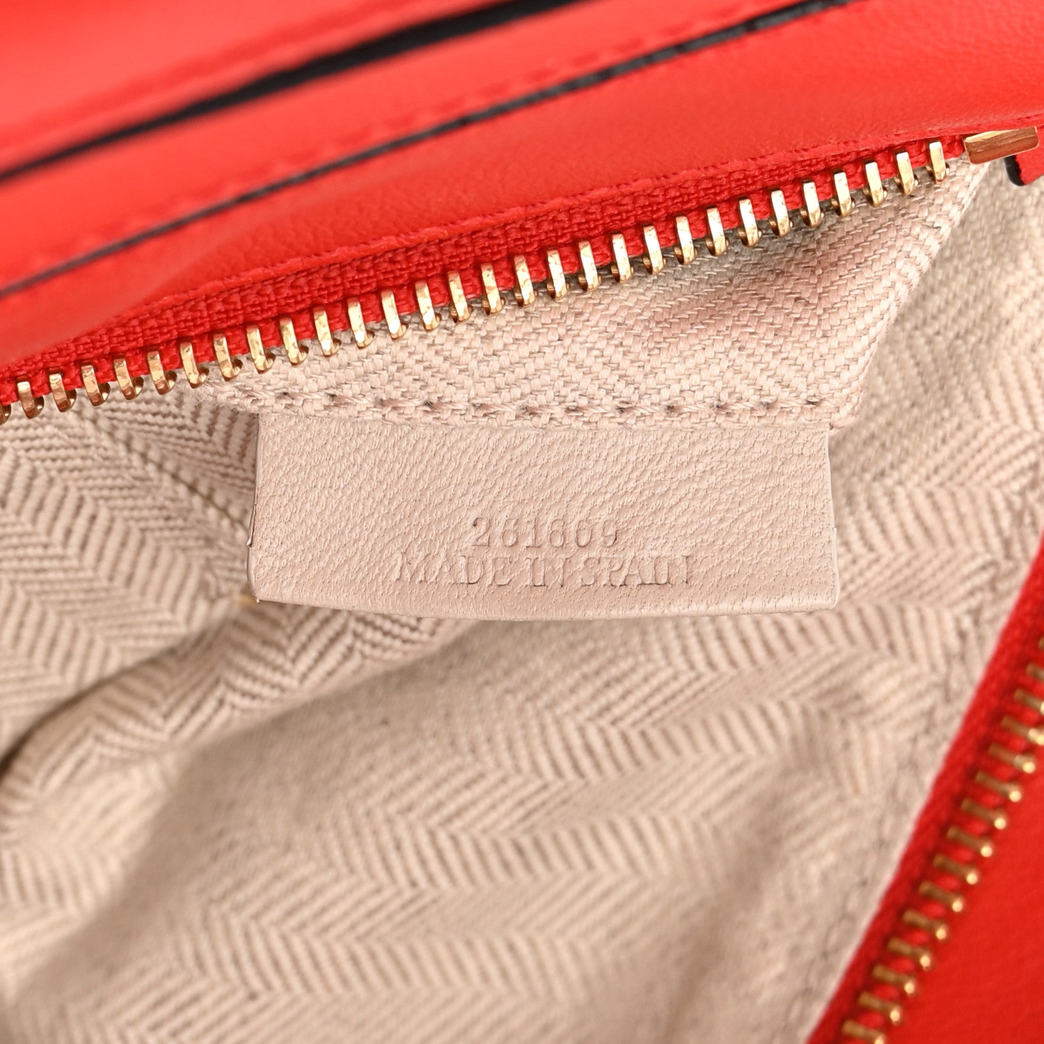 Loewe Calfskin Medium Puzzle Bag Scarlet 7 of 17