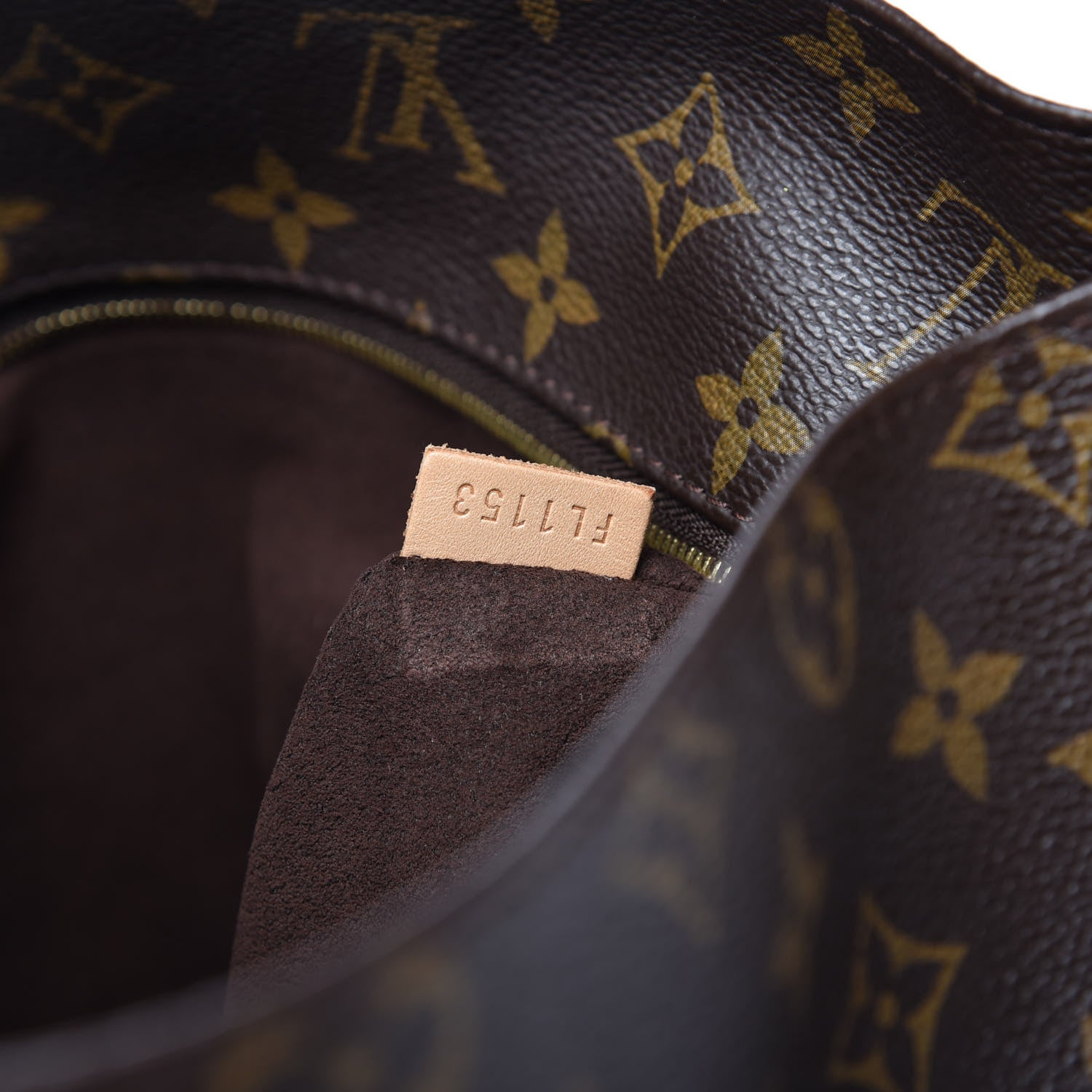 Louis Vuitton Monogram Metis 8 of 9
