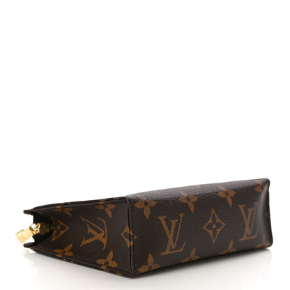 Louis Vuitton Monogram Toiletry Pouch 15 4 of 11