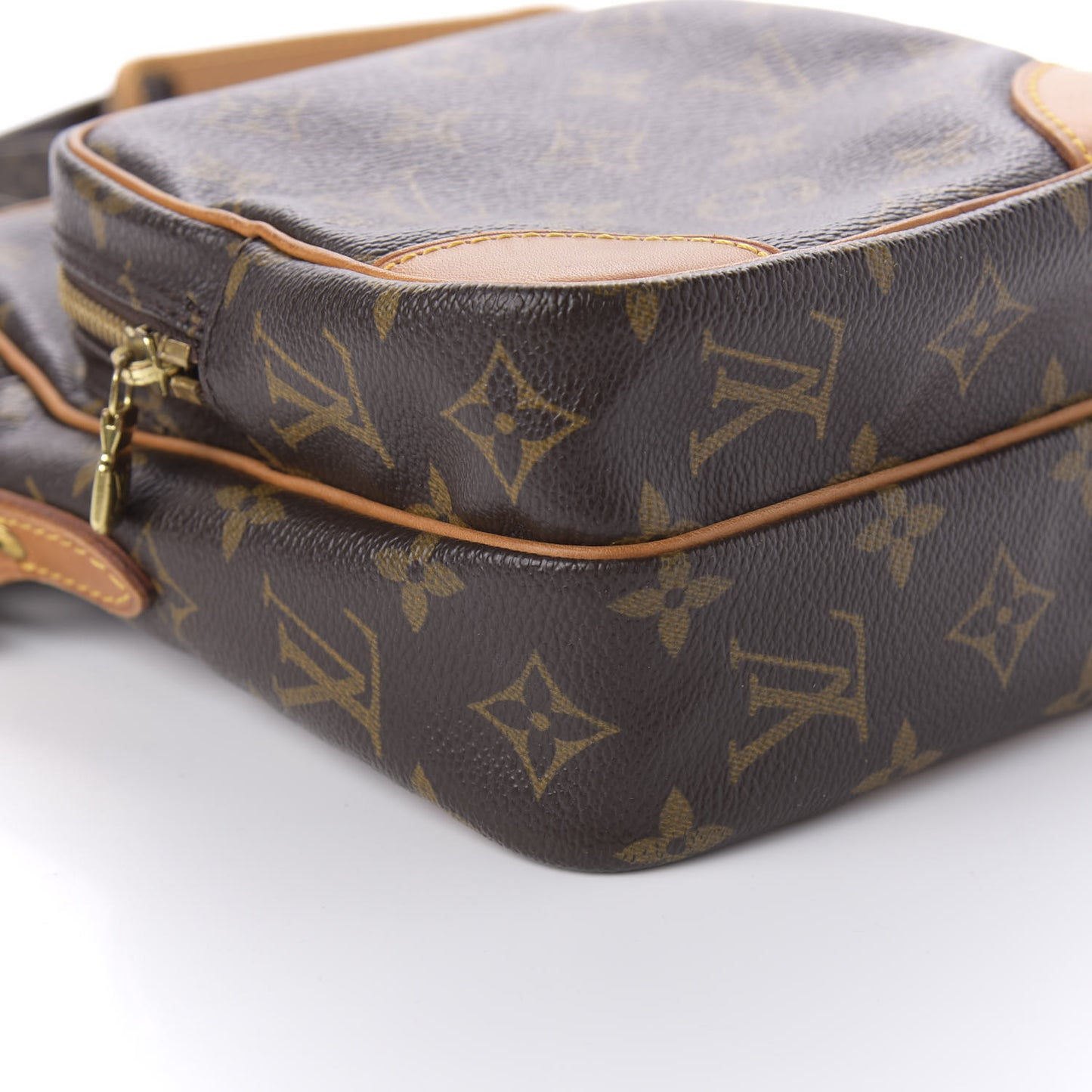 Monogram Amazone