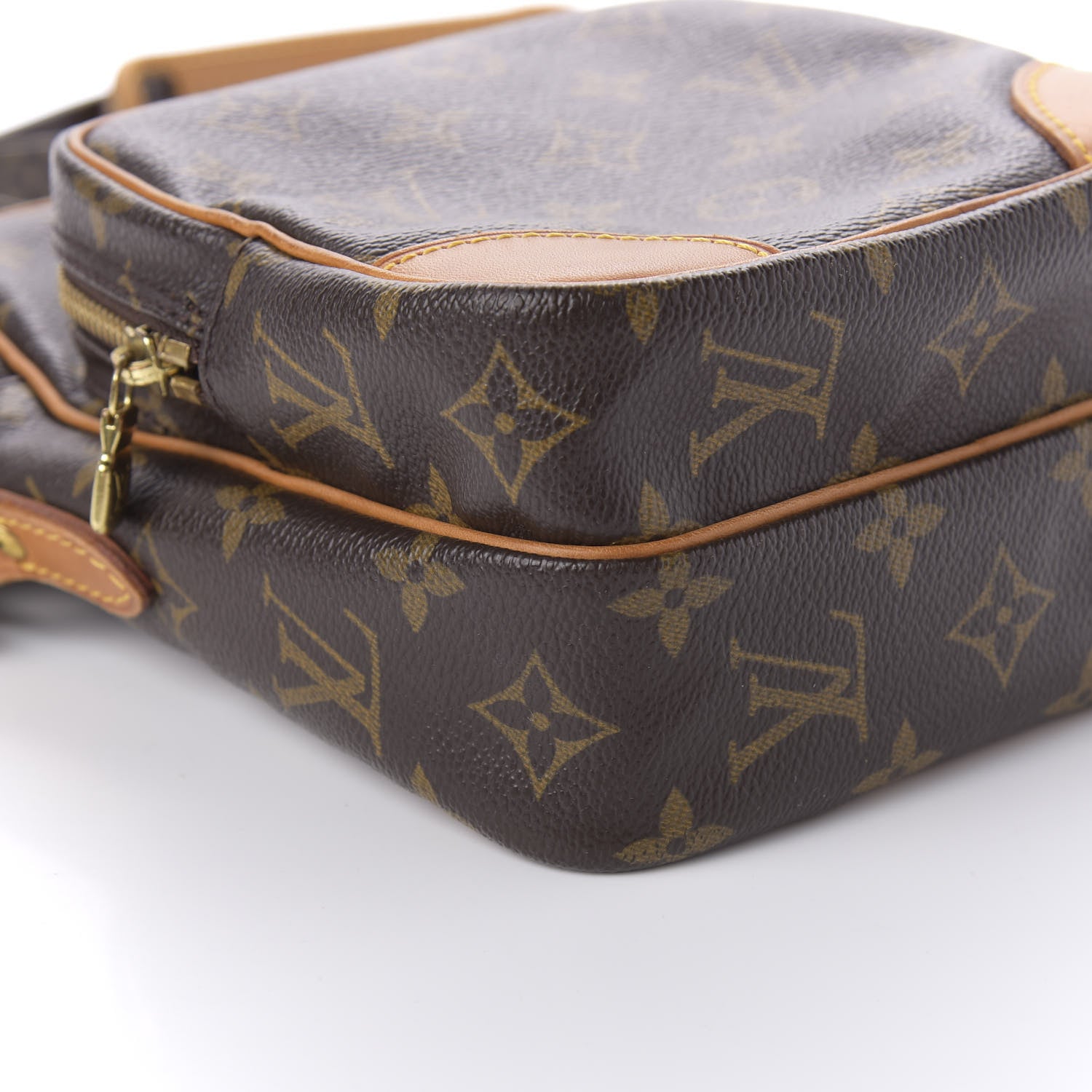 Louis Vuitton Monogram Amazone 6 of 9