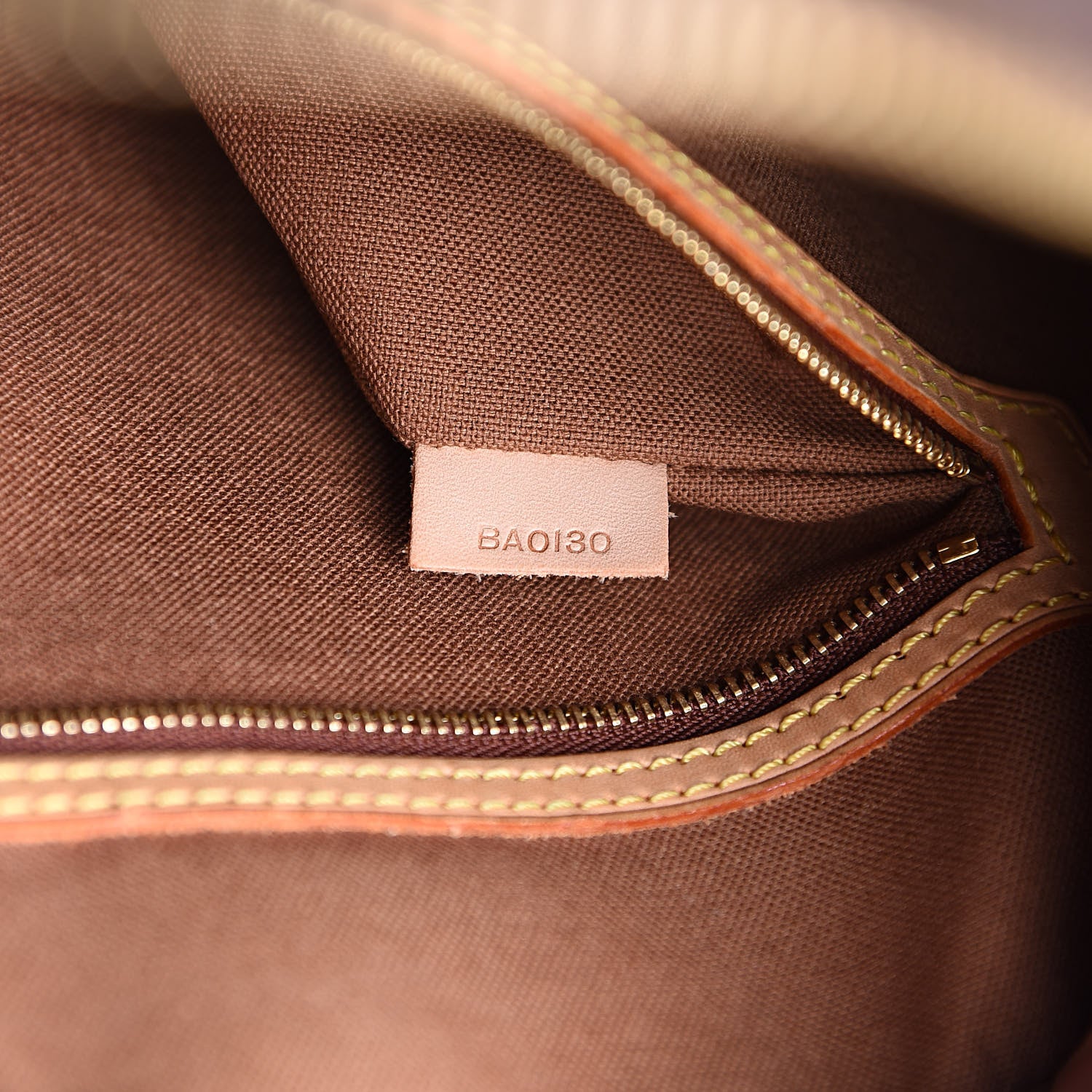 Louis Vuitton Monogram Porte-Documents Voyage 7 of 15