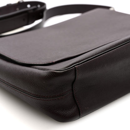 Louis Vuitton Taiga Roman MM Messenger NM Acajou 8 of 9