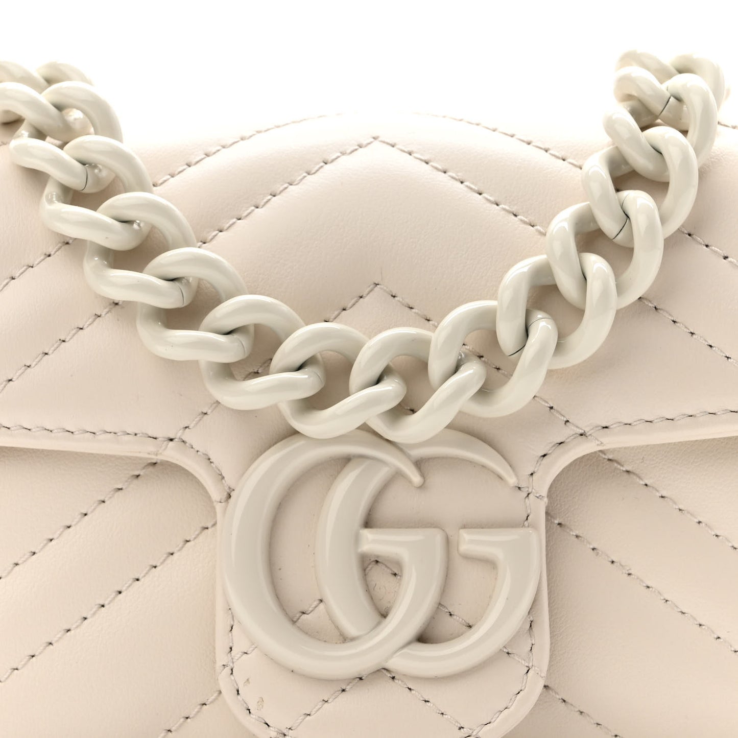 Calfskin Matelasse Monochrome GG Marmont Chain Belt Bag Mystic White