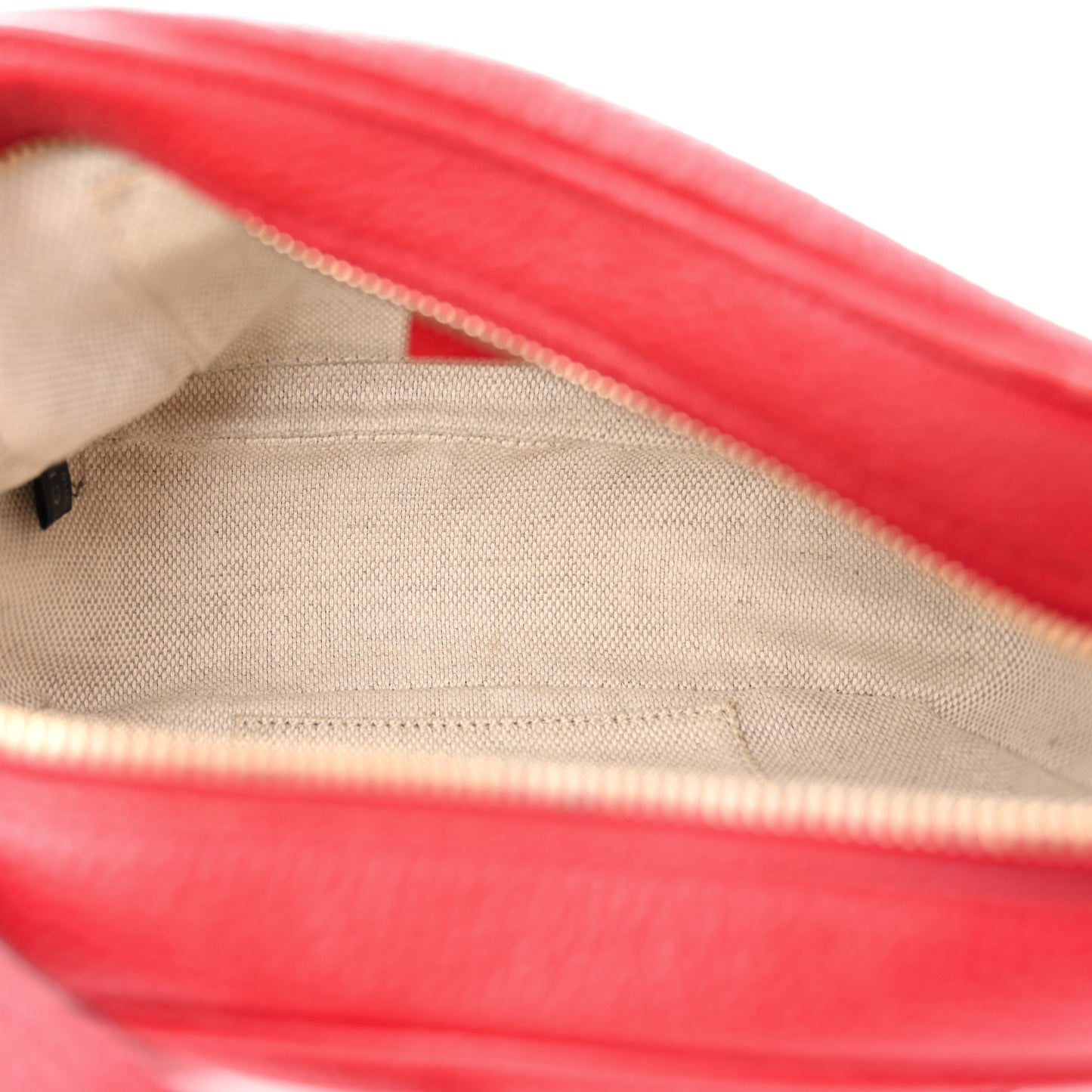 Pebbled Calfskin Small Soho Disco Bag Vibrant Red