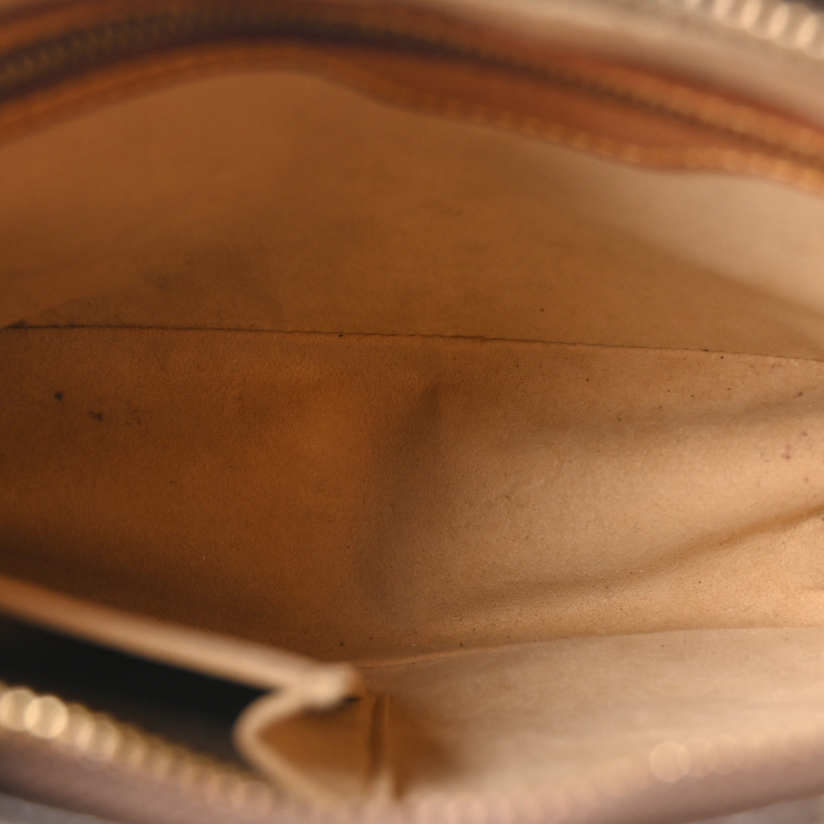 Louis Vuitton Monogram Looping MM 5 of 10