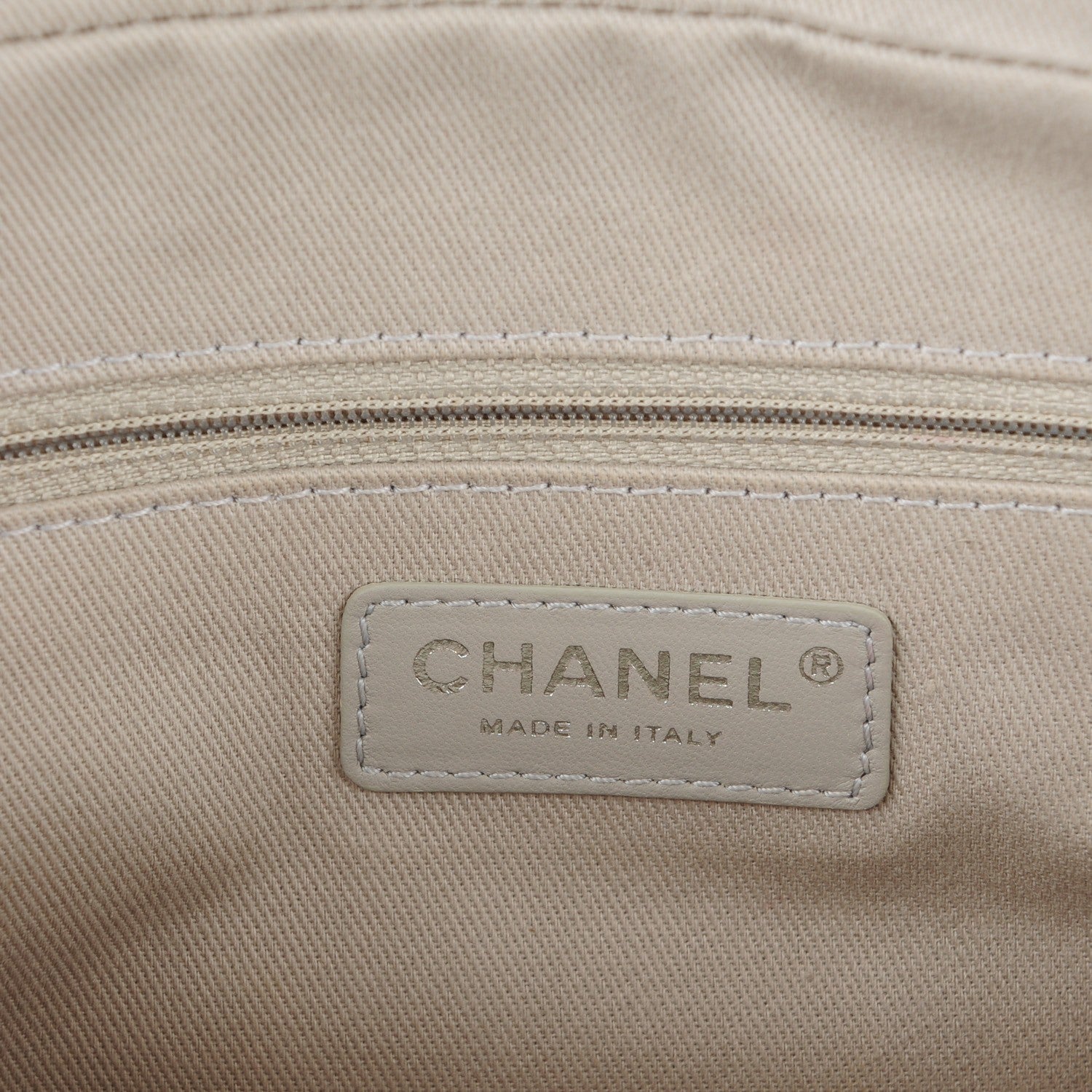 Chanel Caviar Quilted Jumbo Easy Flap Coral 7 of 8